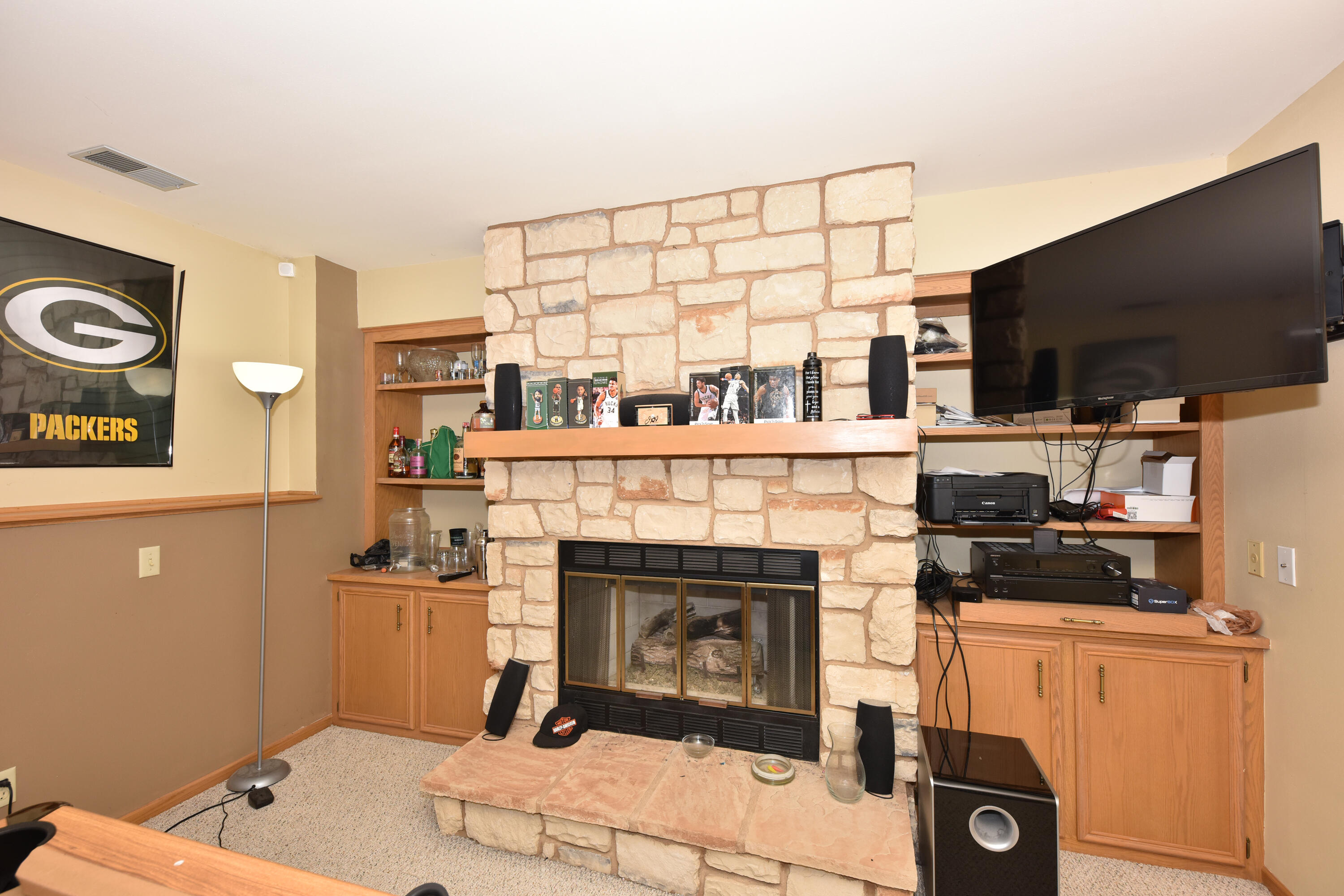W168N9742 Chippewa Dr
