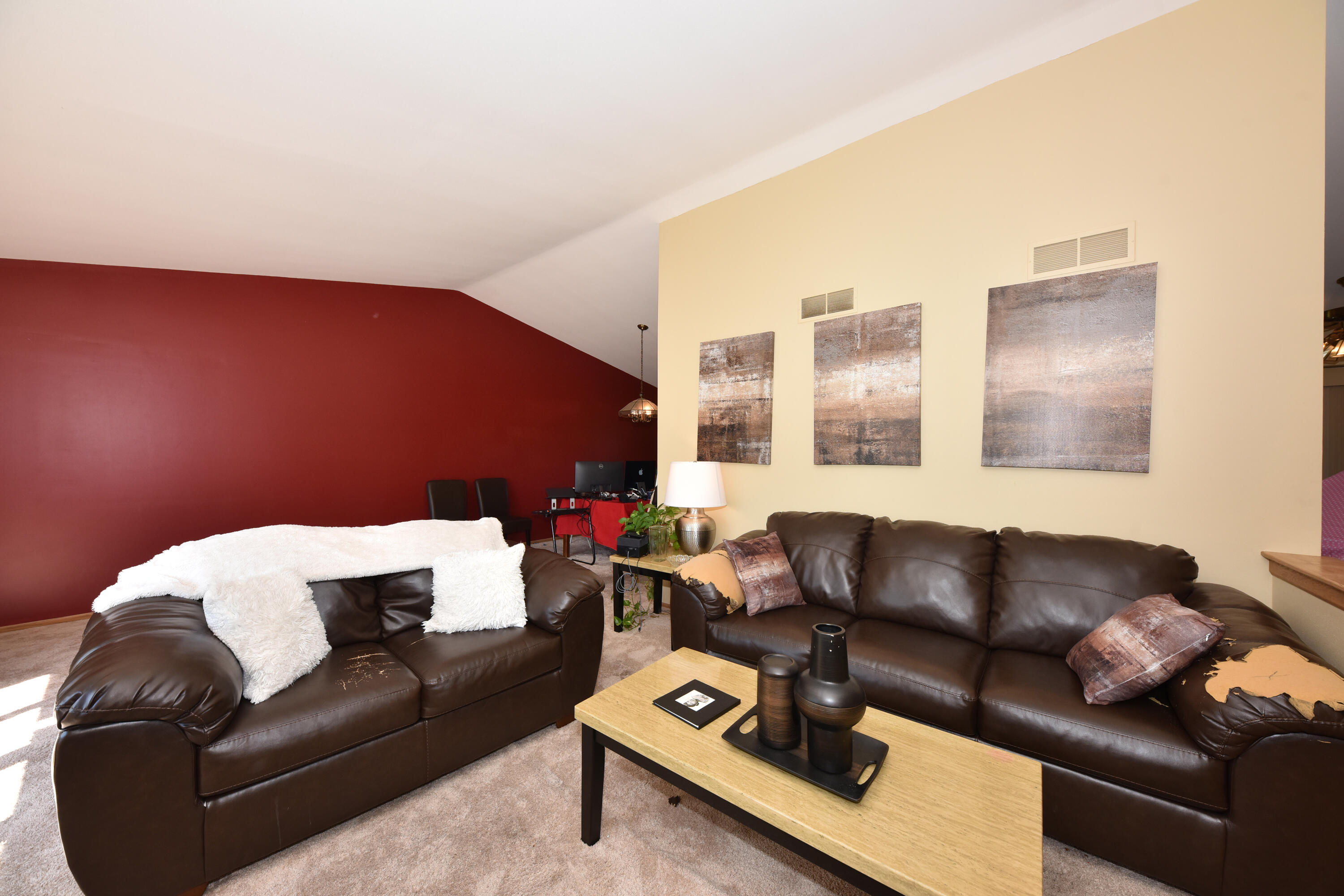 W168N9742 Chippewa Dr