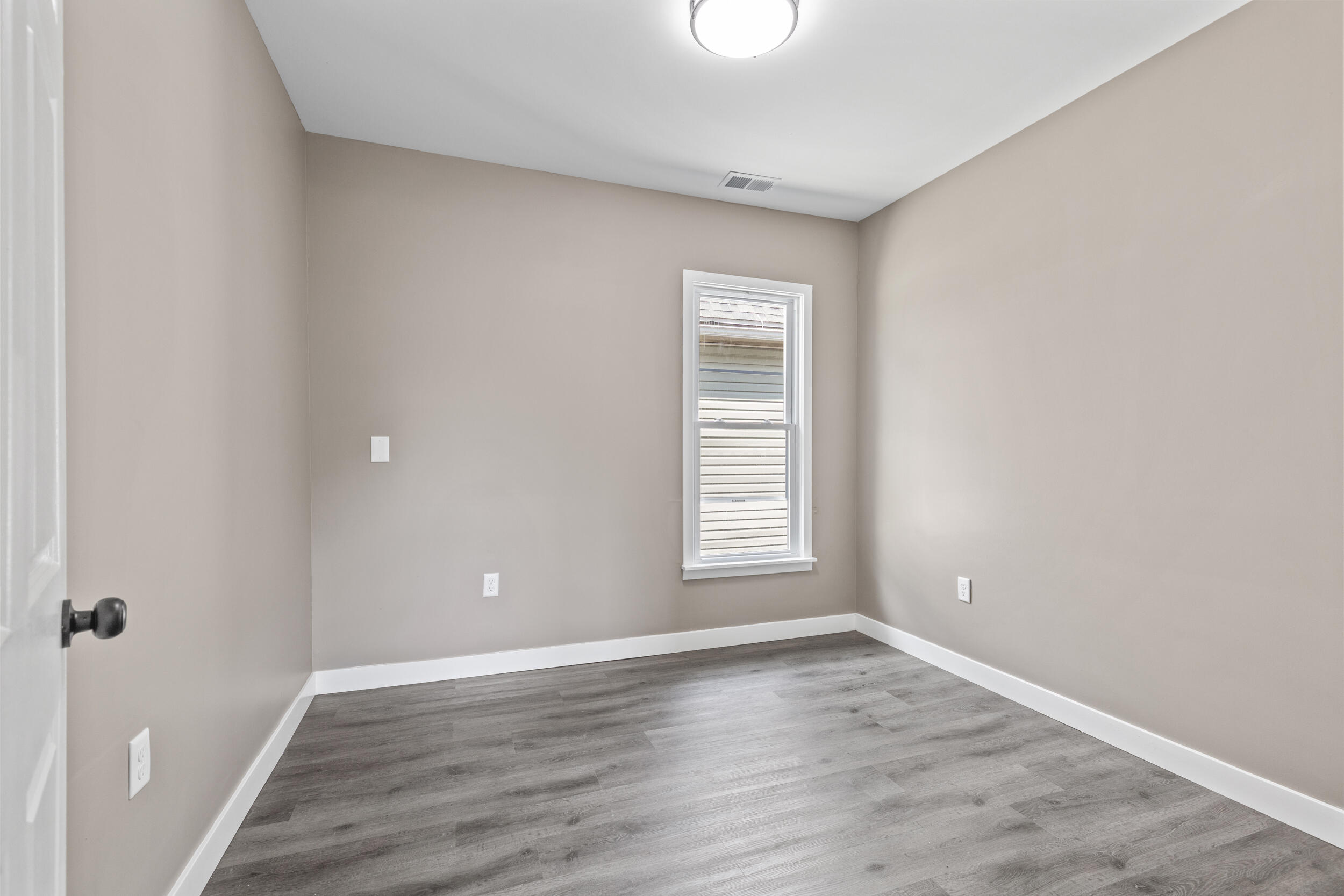 3017 N 26th St Unit: 3019