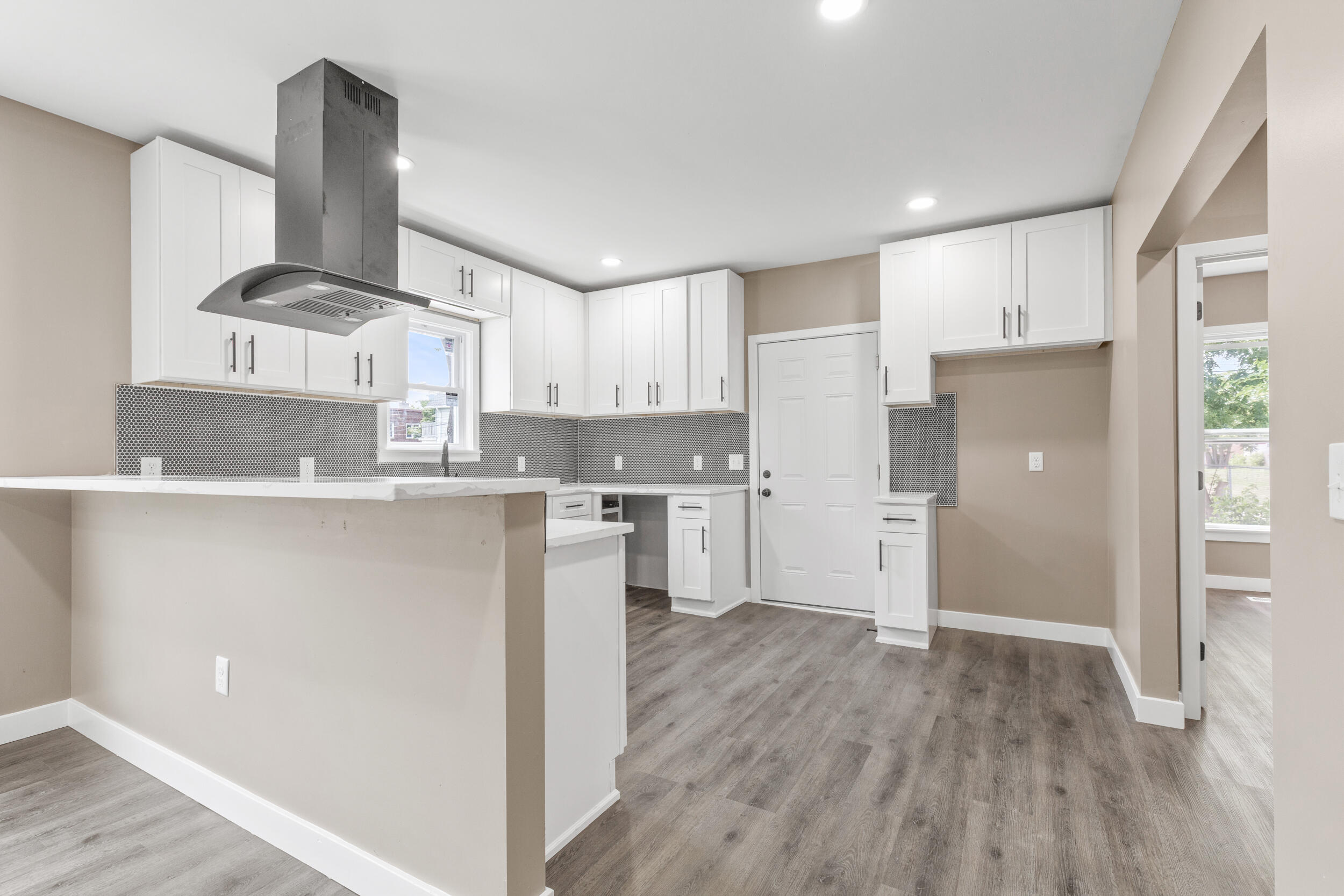 3017 N 26th St Unit: 3019