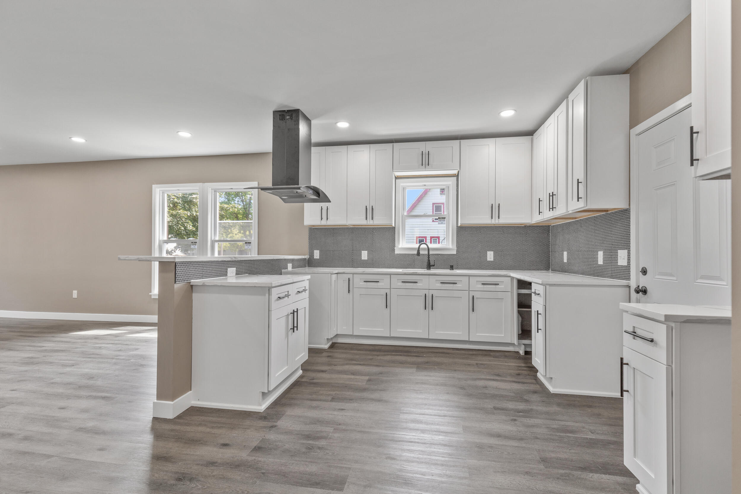 3017 N 26th St Unit: 3019