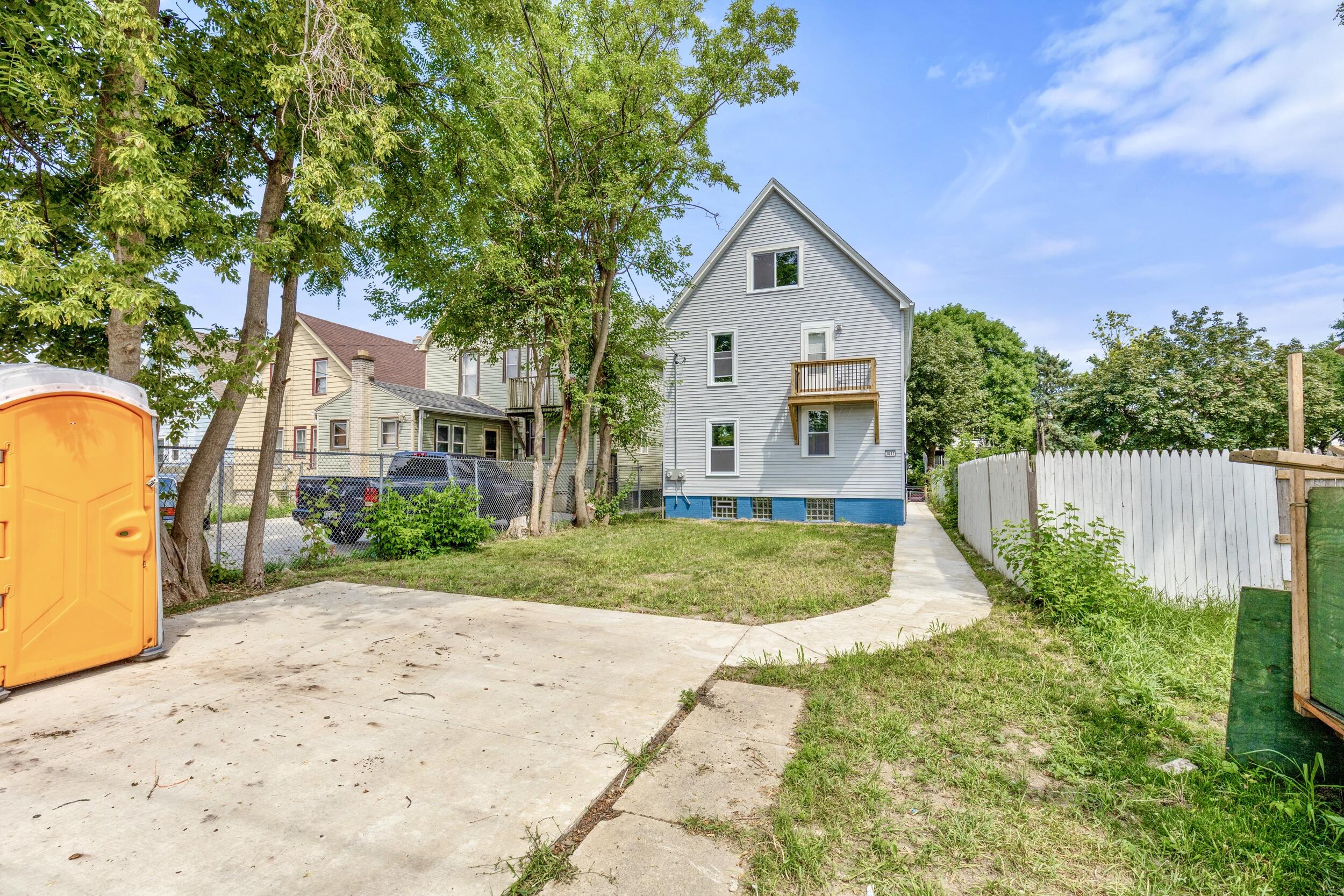 3017 N 26th St Unit: 3019