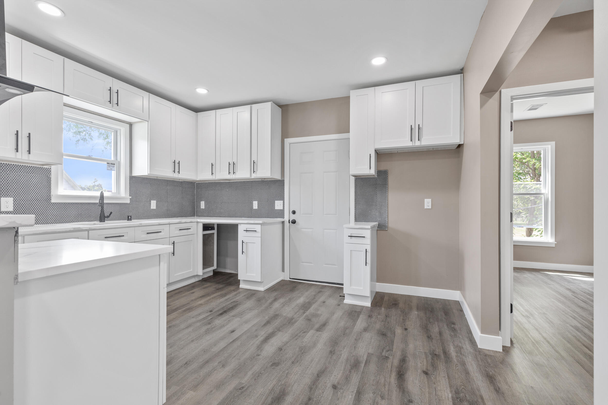 3017 N 26th St Unit: 3019