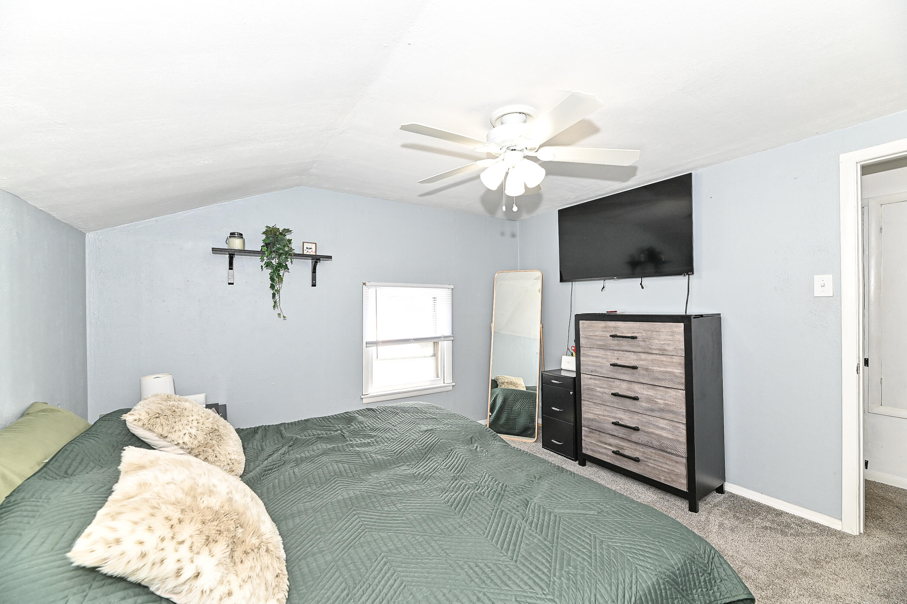 214 S 62nd St