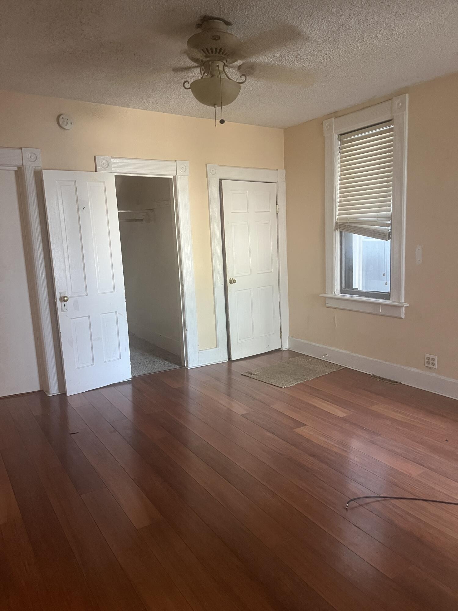 2515 N Bartlett Ave Unit: 2517
