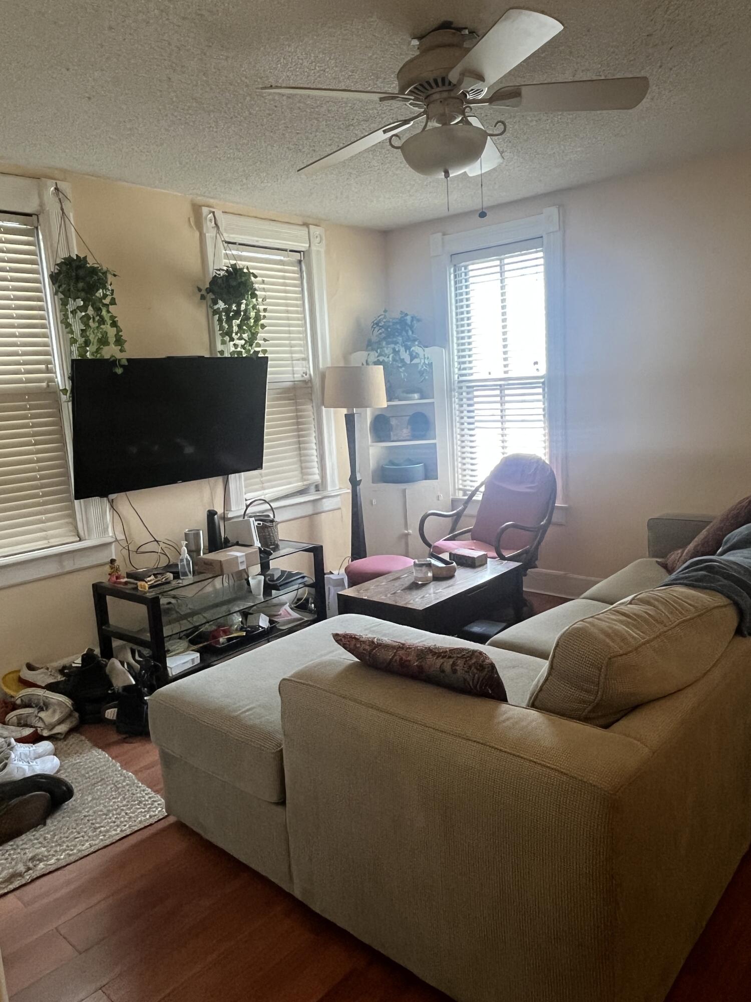 2515 N Bartlett Ave Unit: 2517
