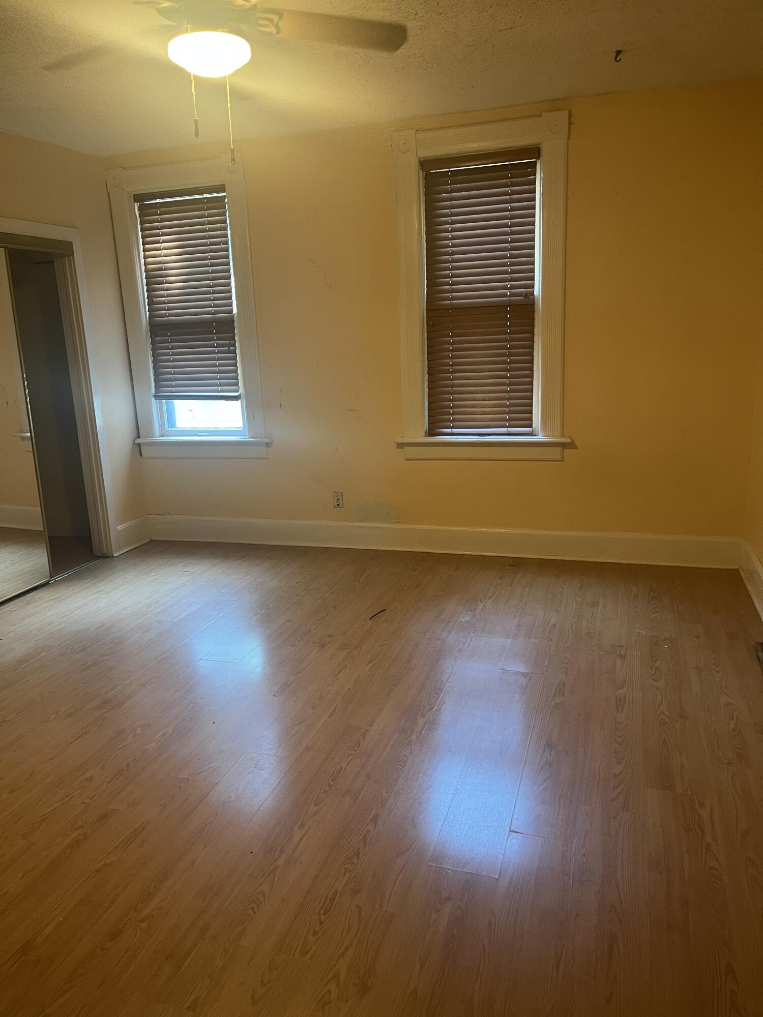 2515 N Bartlett Ave Unit: 2517