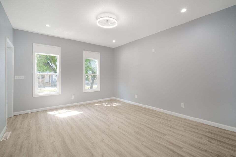 2646 N Vel R Phillips Ave