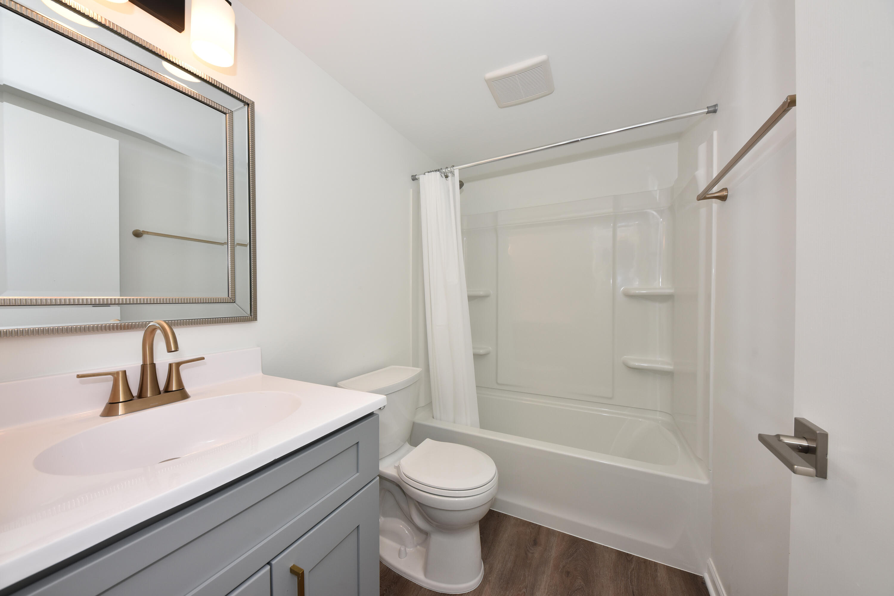 8605 N Servite Dr Unit: 105