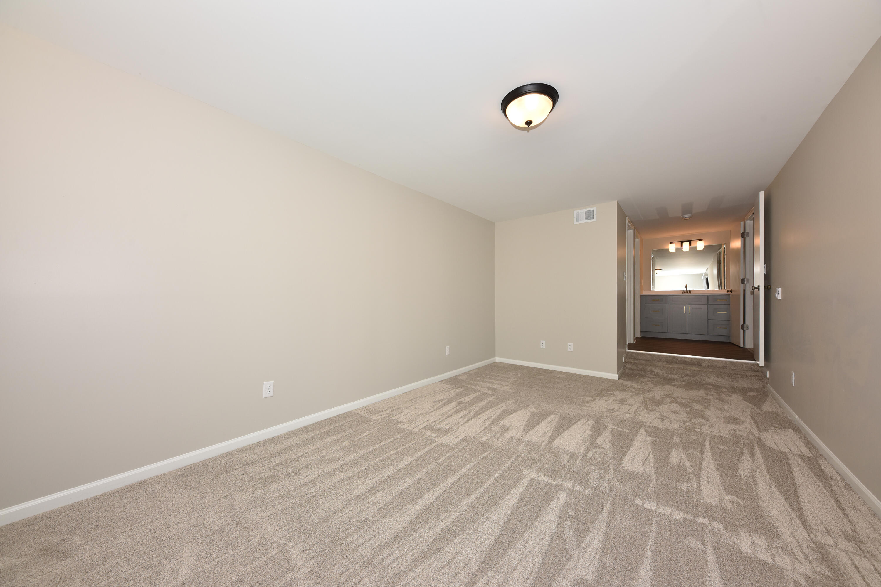 8605 N Servite Dr Unit: 105