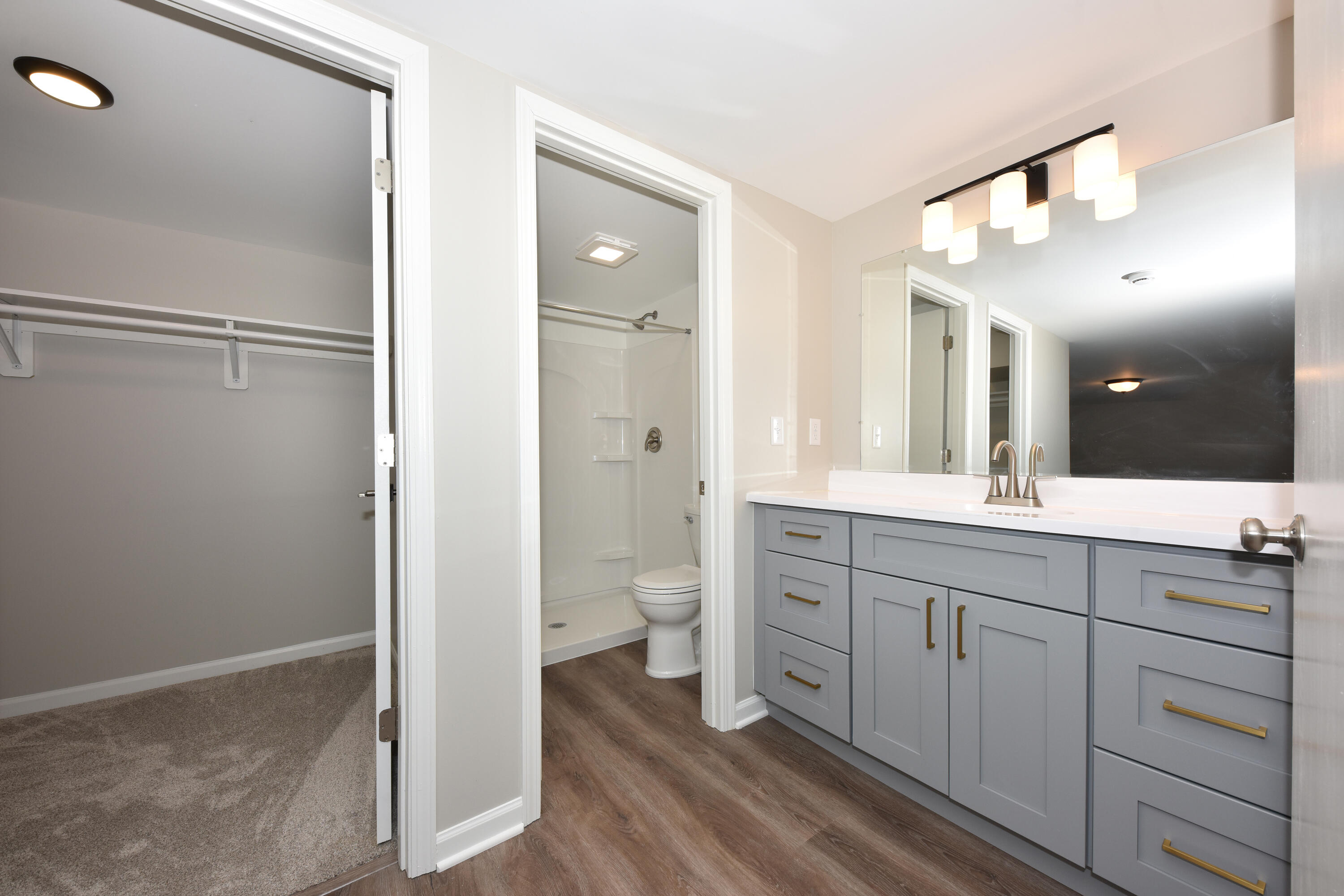 8605 N Servite Dr Unit: 105