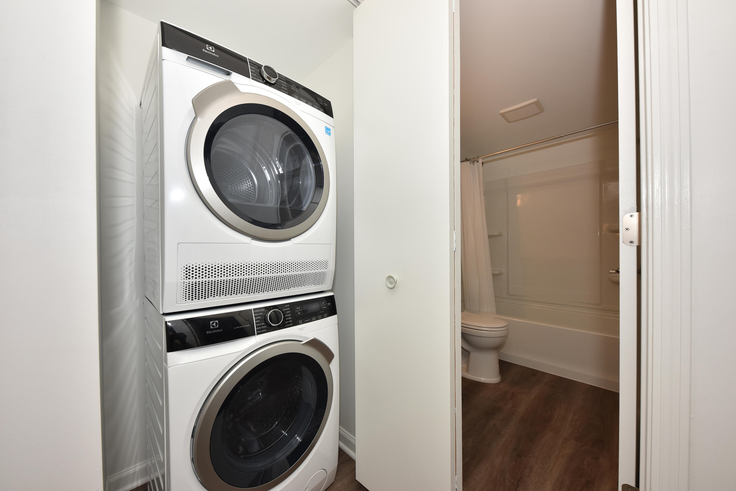 8605 N Servite Dr Unit: 105