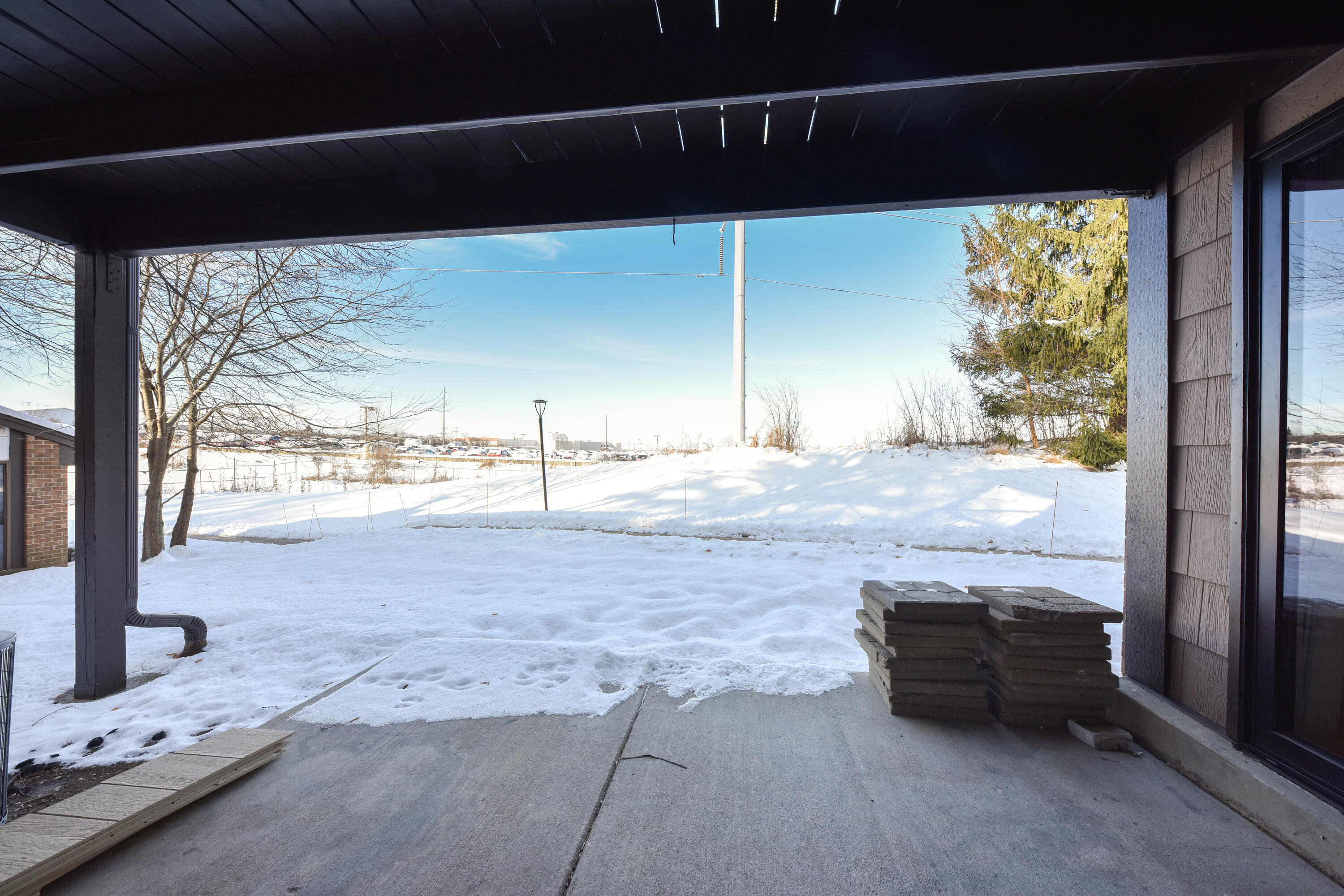 8605 N Servite Dr Unit: 105