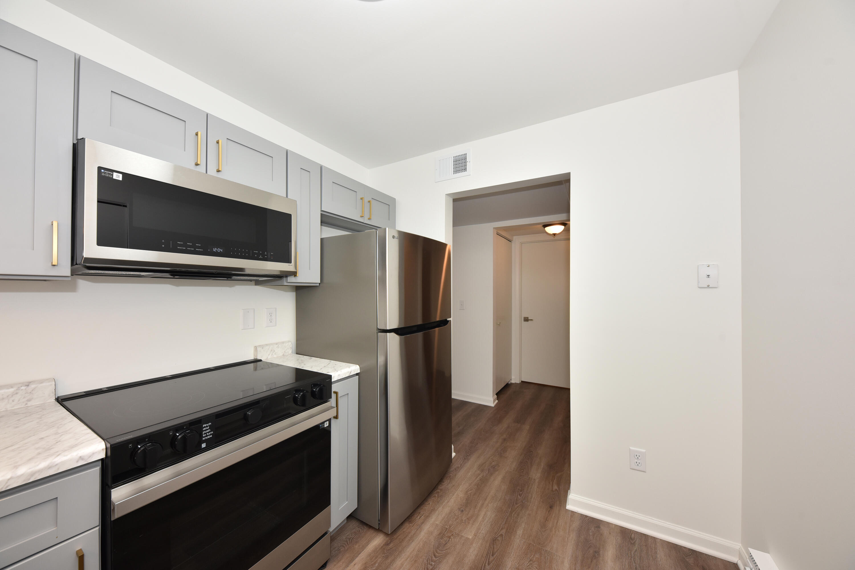 8605 N Servite Dr Unit: 105