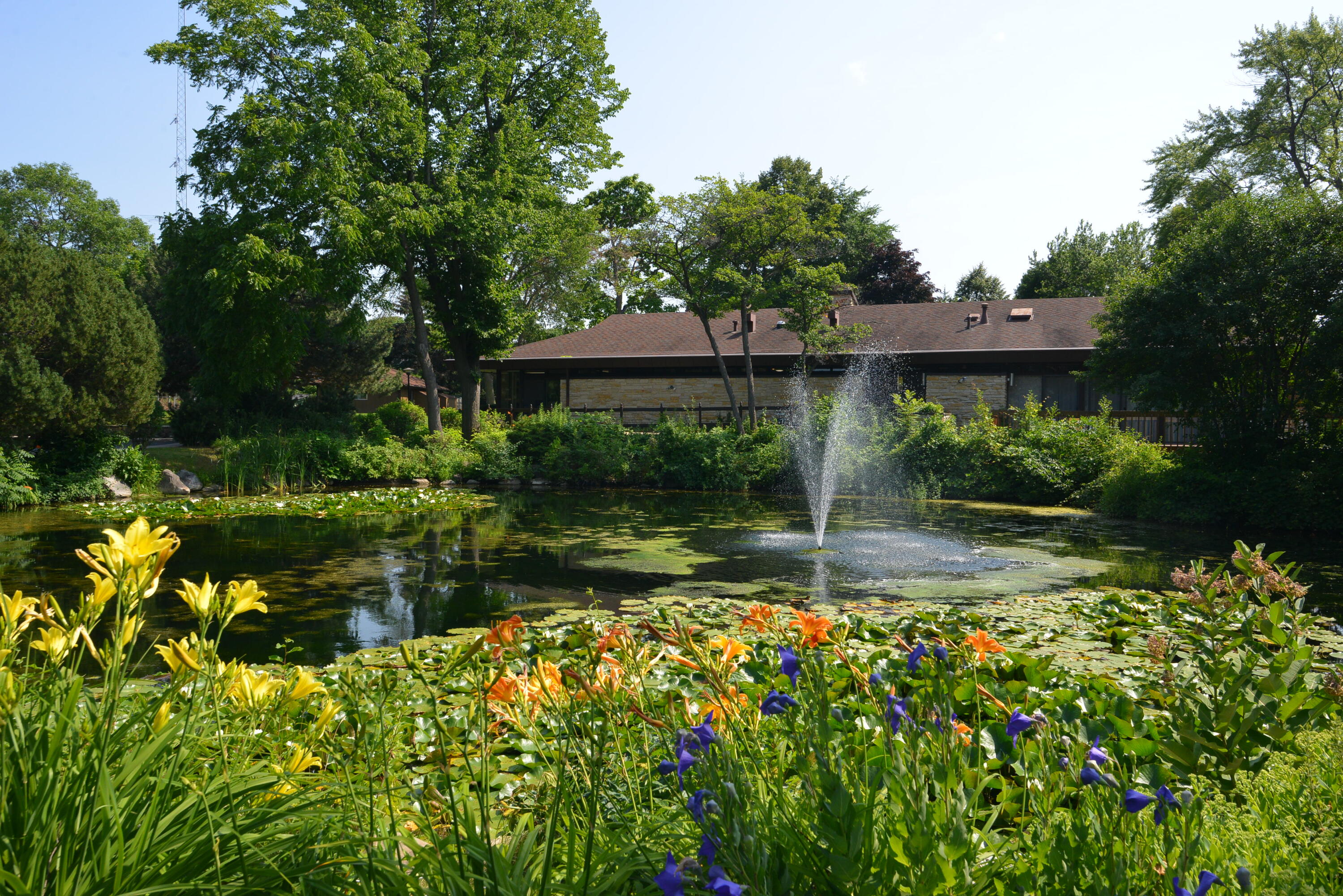 8605 N Servite Dr Unit: 105