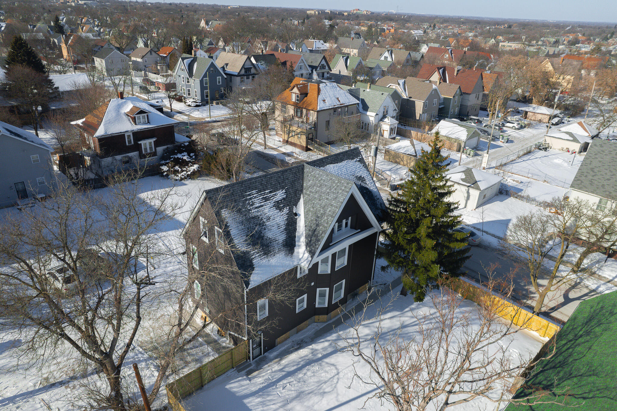 3513 W Lloyd St Unit: 3515