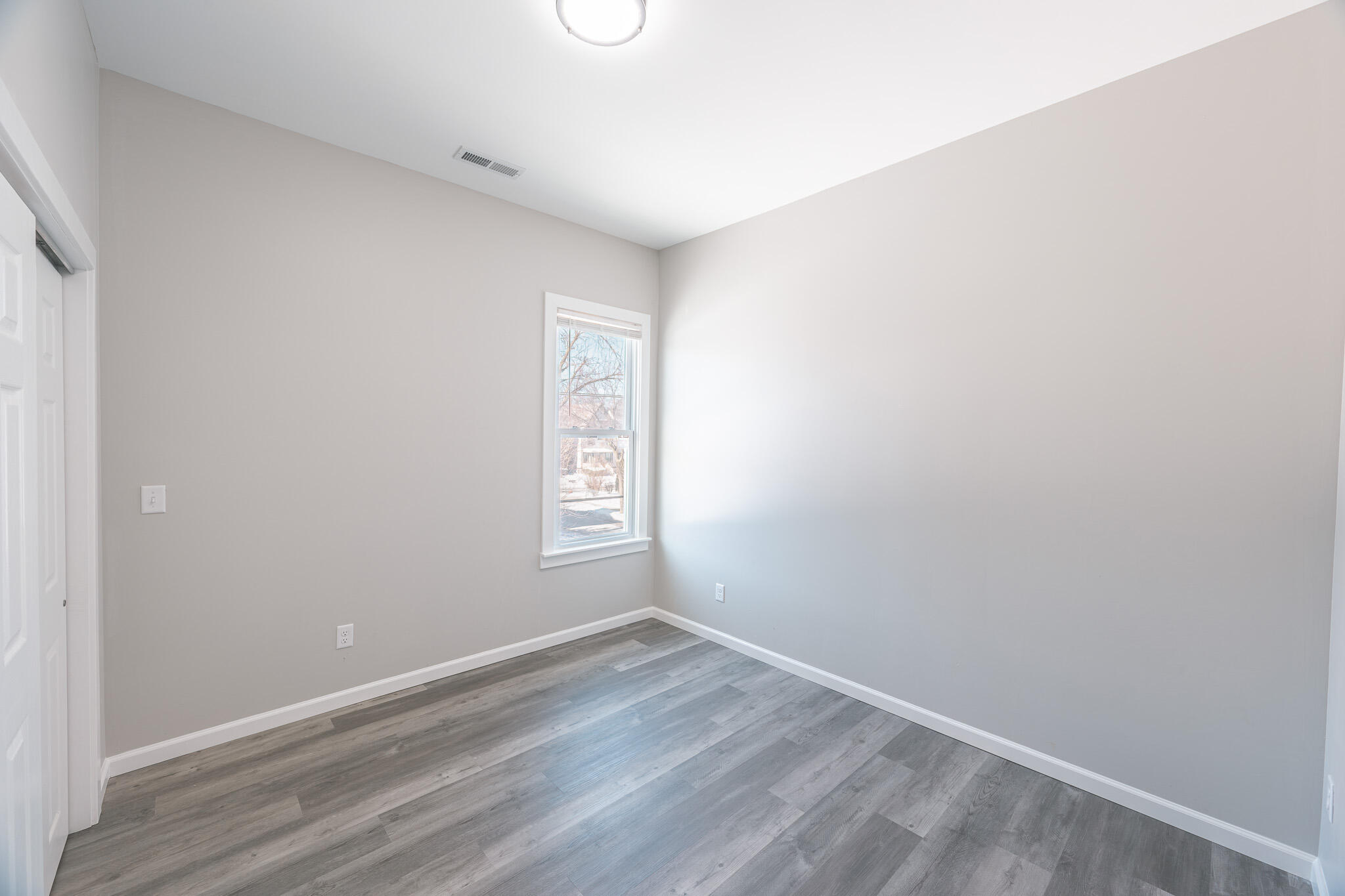 3513 W Lloyd St Unit: 3515