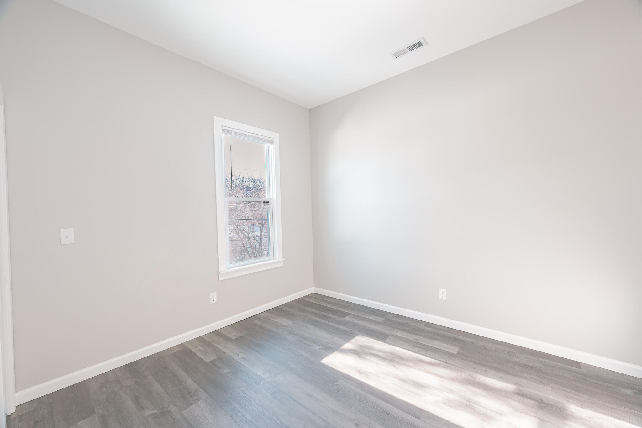 3513 W Lloyd St Unit: 3515