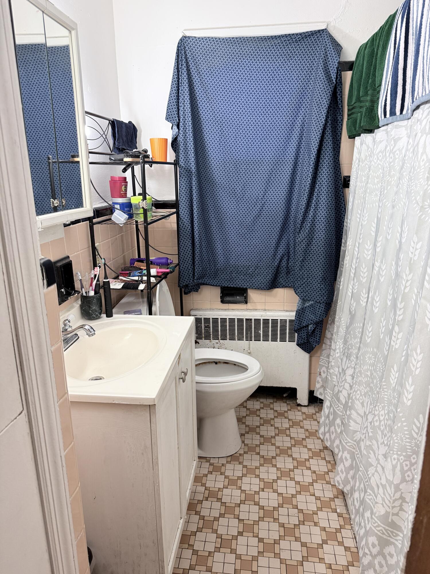 4023 N 48th St Unit: 4023A