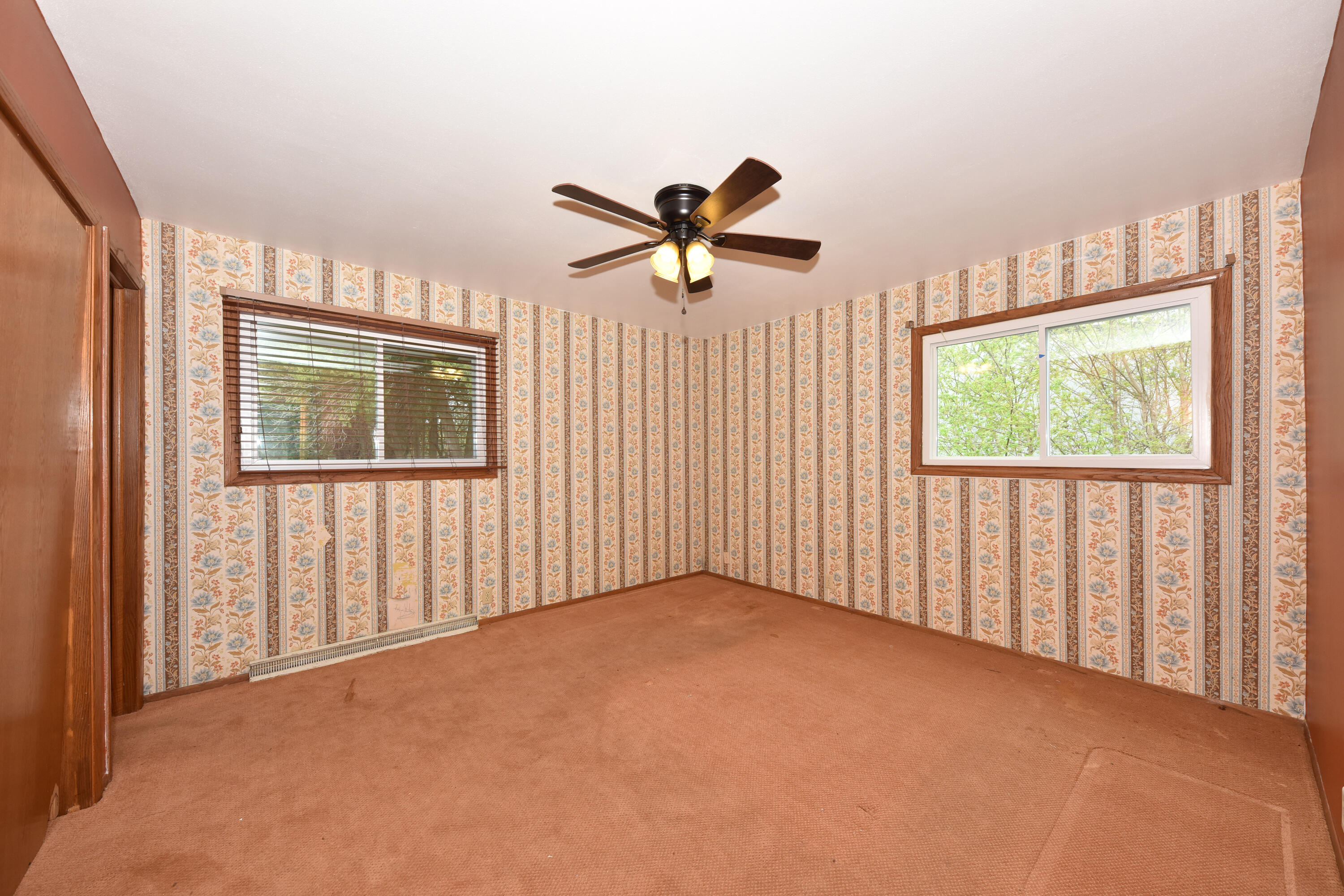 3910 W Calumet Rd
