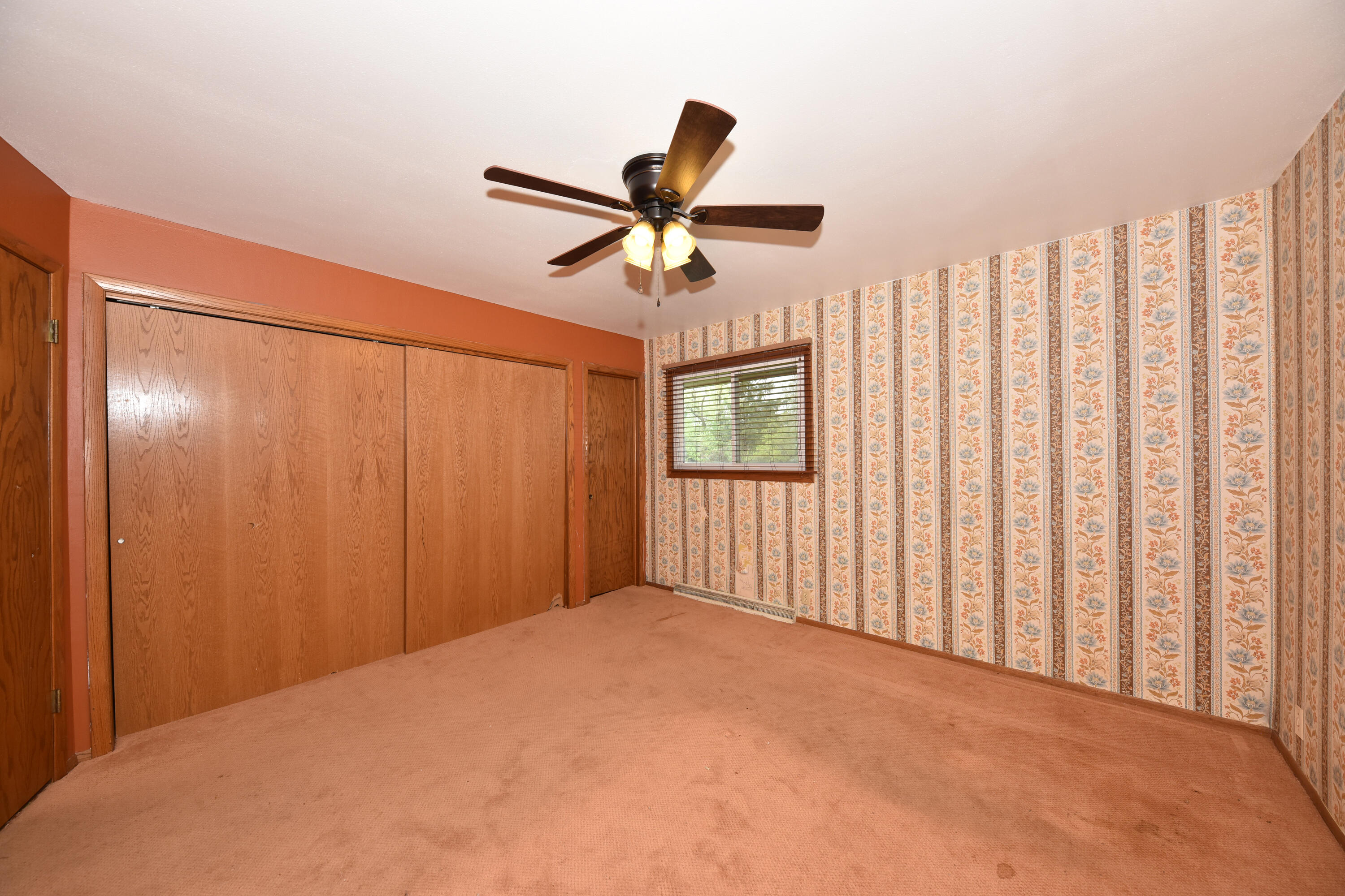 3910 W Calumet Rd