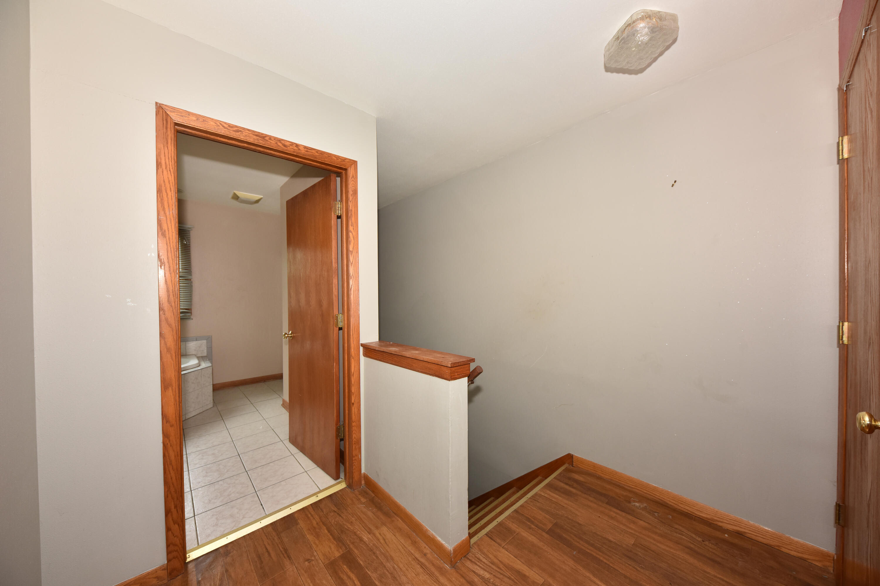 3910 W Calumet Rd