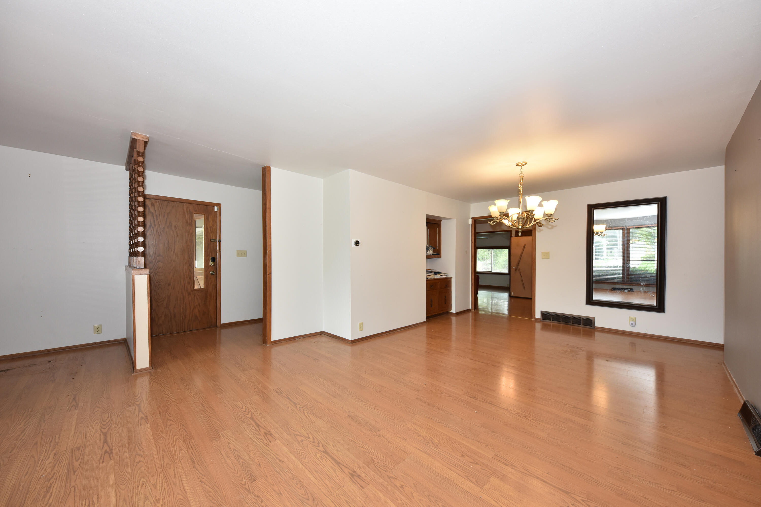 3910 W Calumet Rd