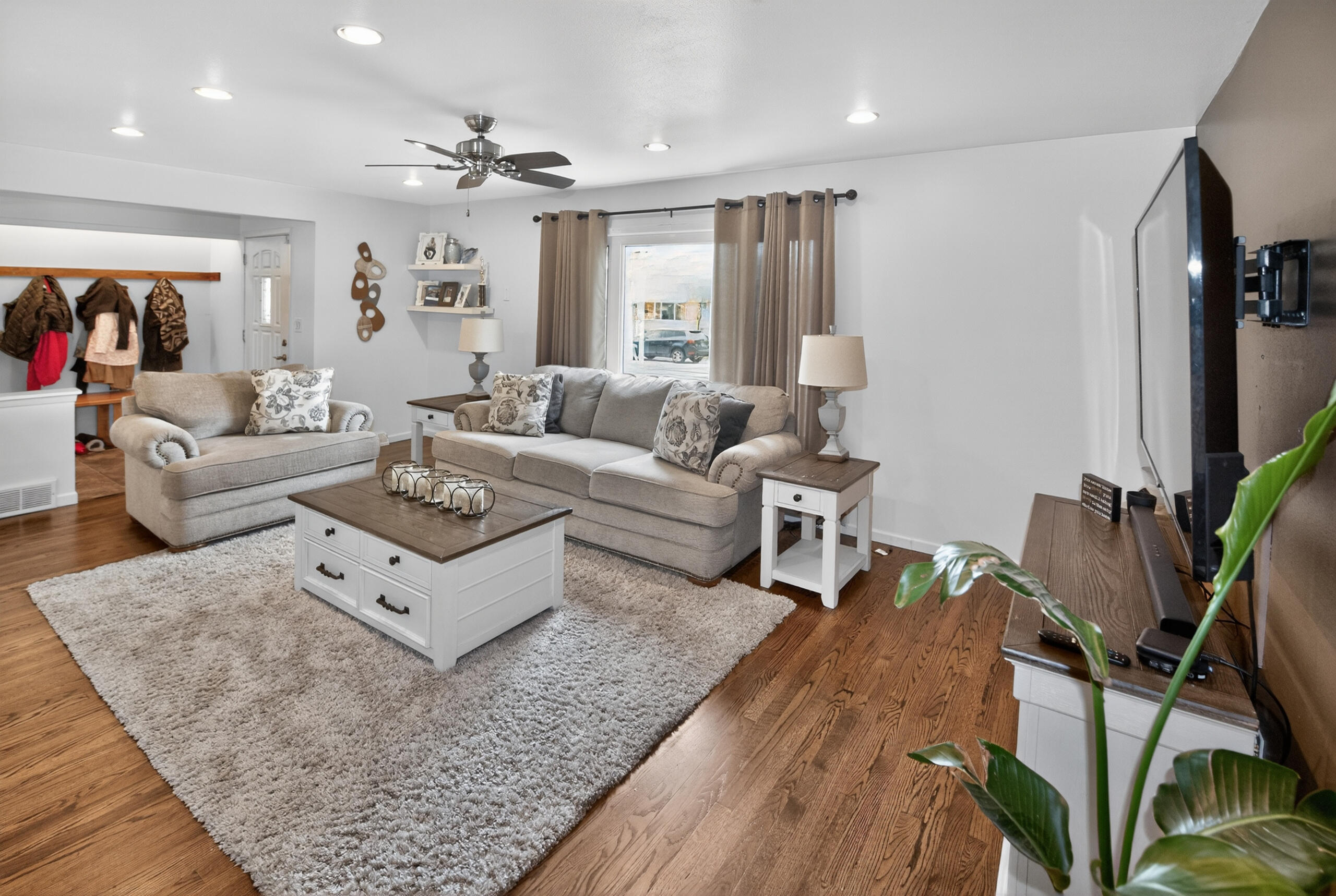 8810 W Petersik St