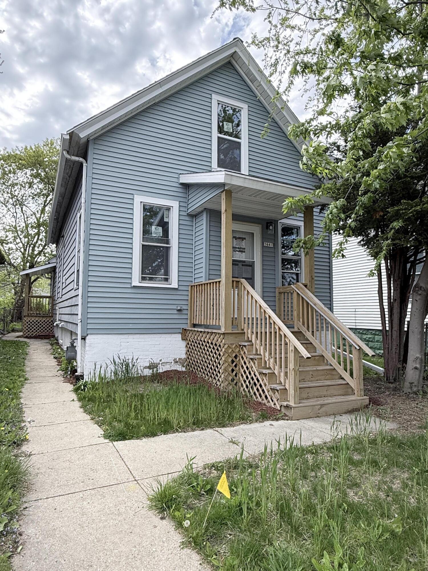 3641 N Port Washington Ave