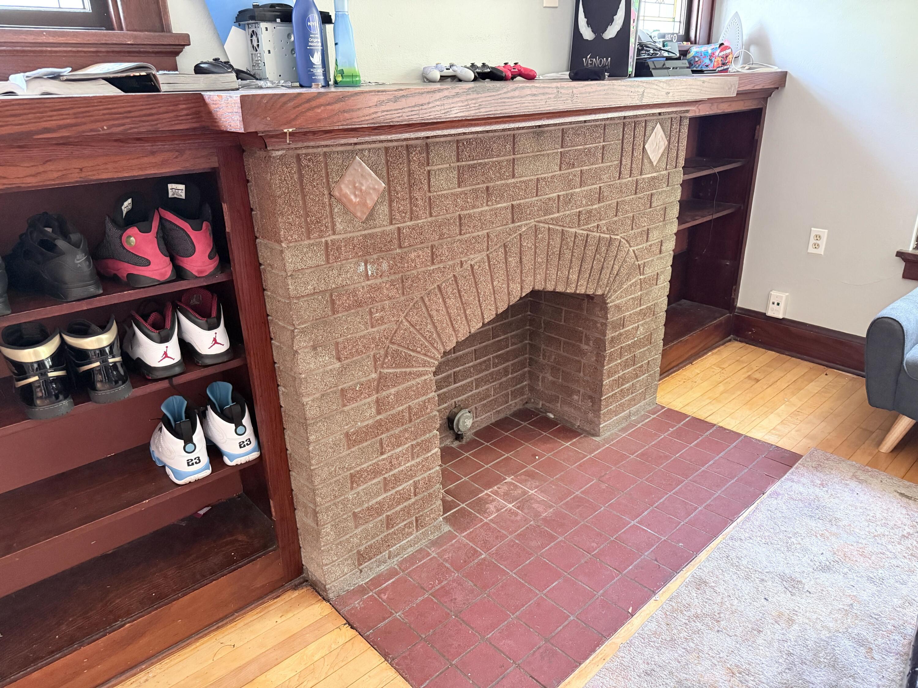 2902 N 44th St Unit: 2904