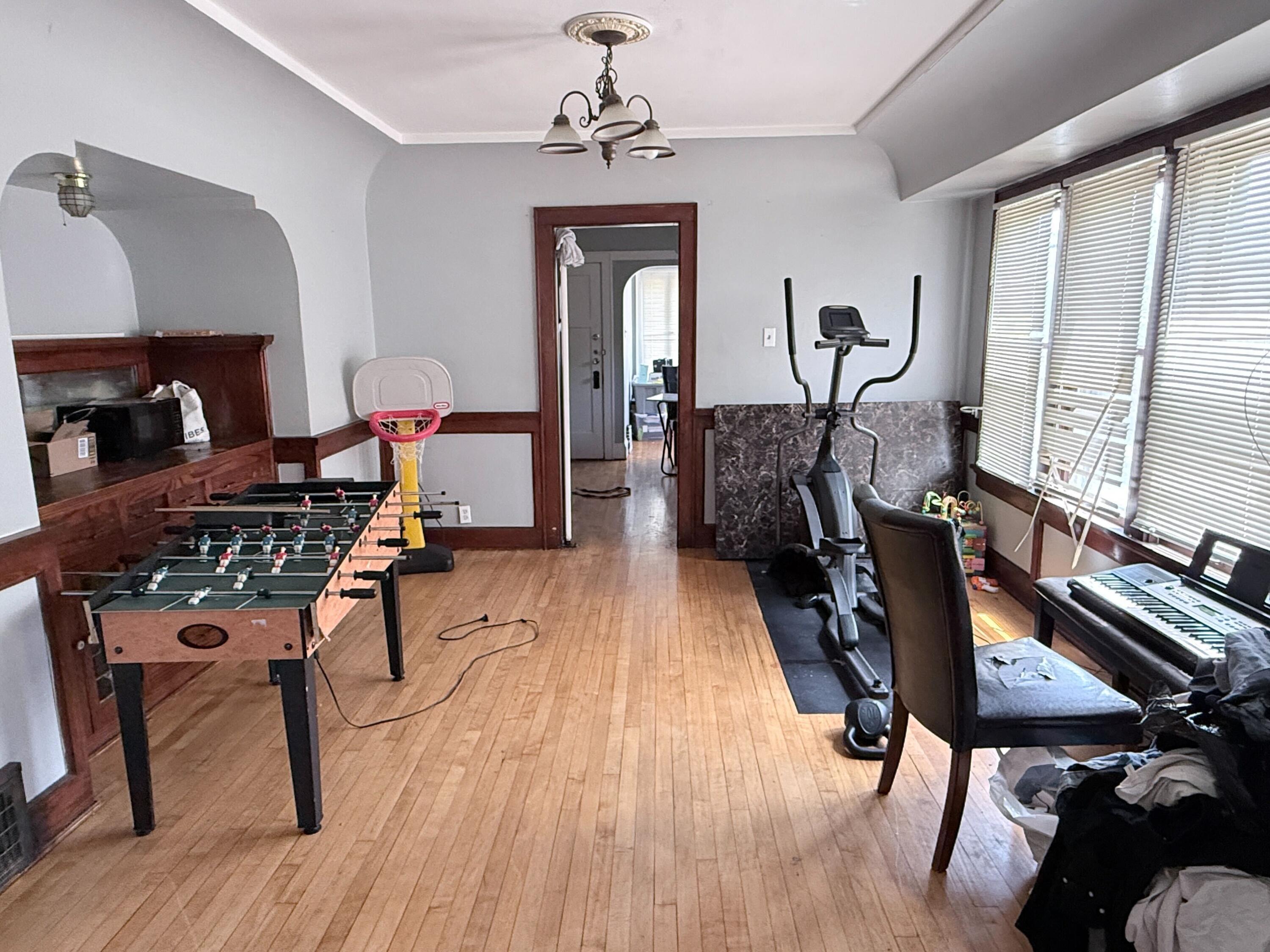 2902 N 44th St Unit: 2904