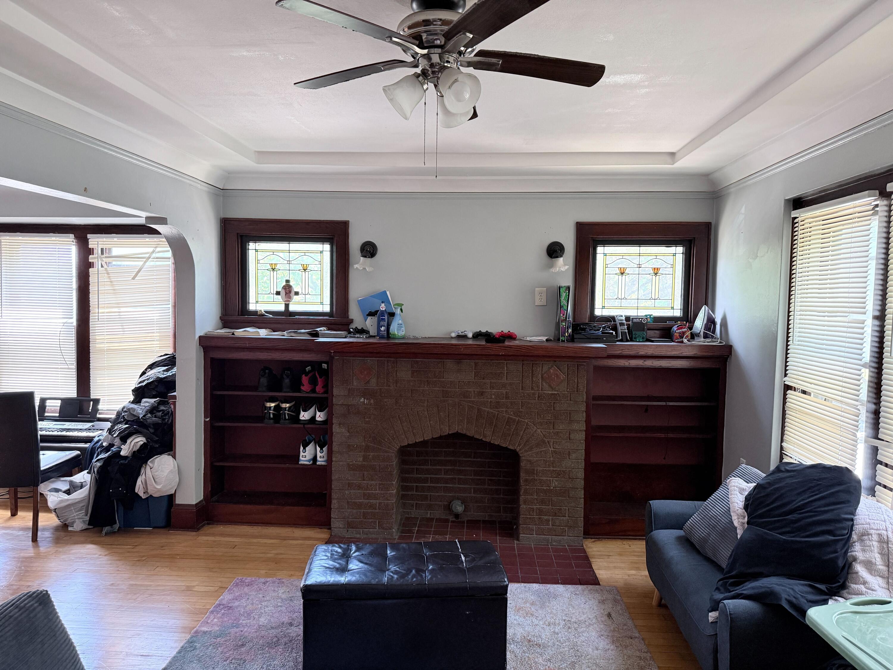 2902 N 44th St Unit: 2904