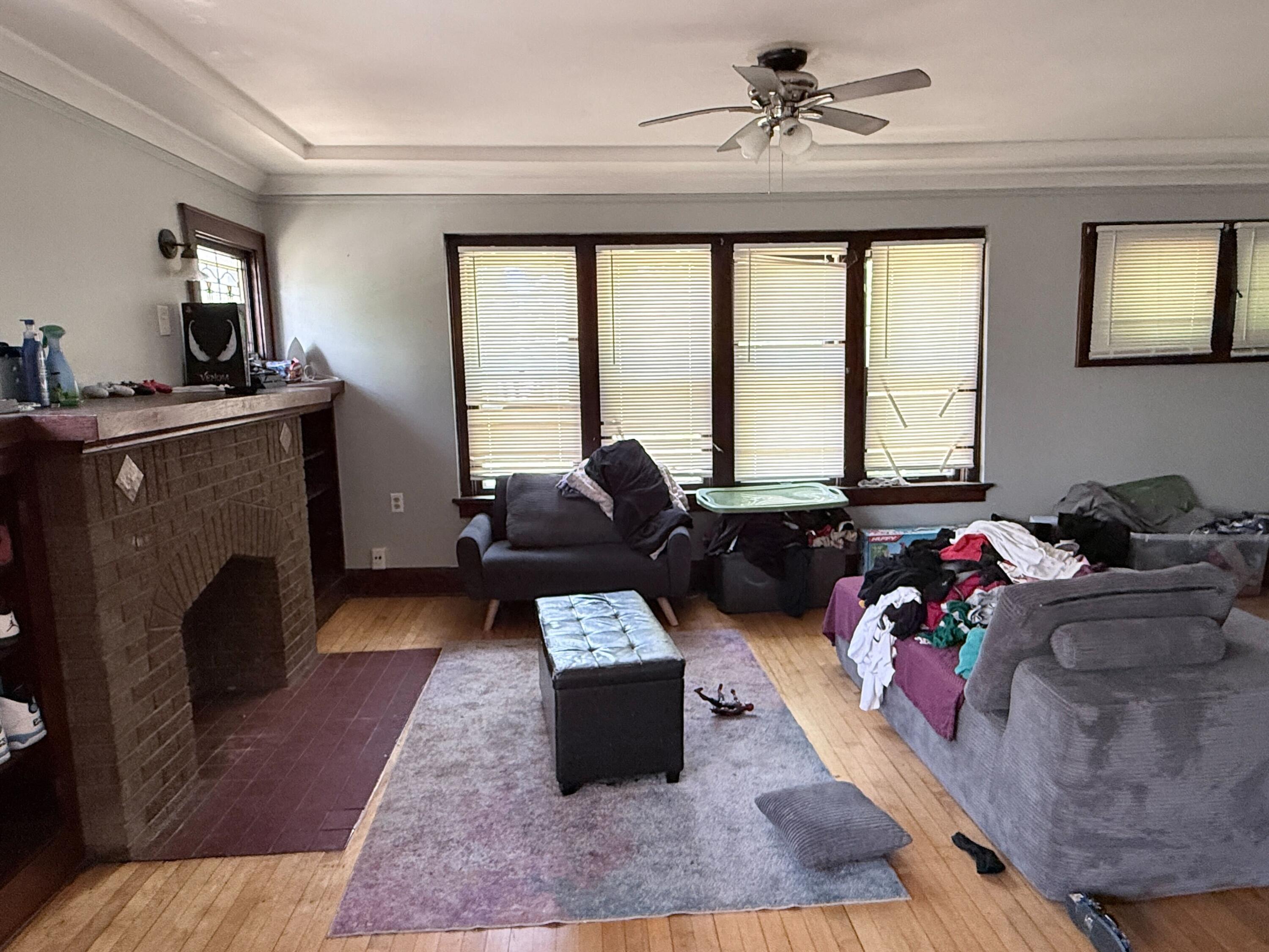2902 N 44th St Unit: 2904