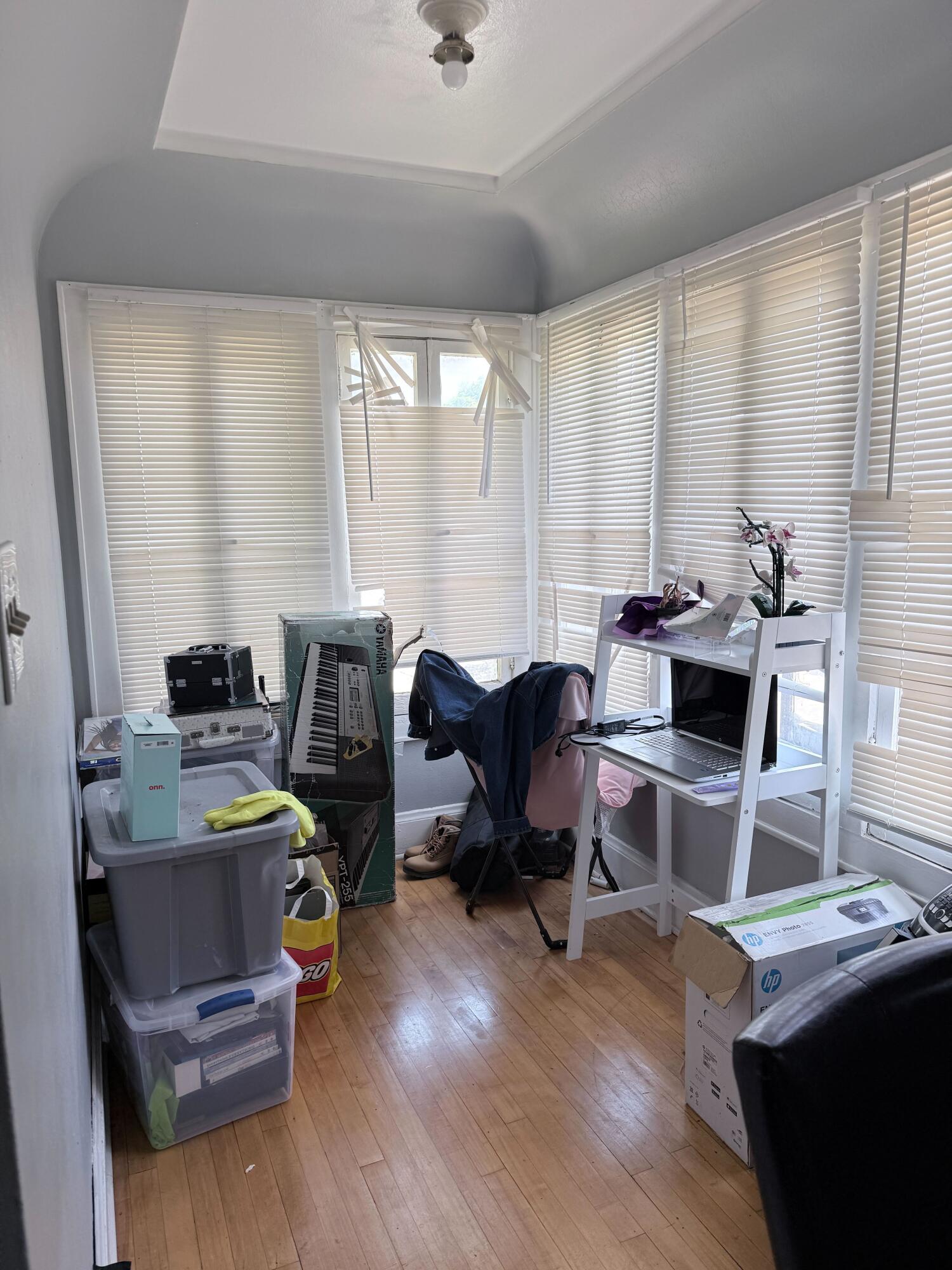 2902 N 44th St Unit: 2904