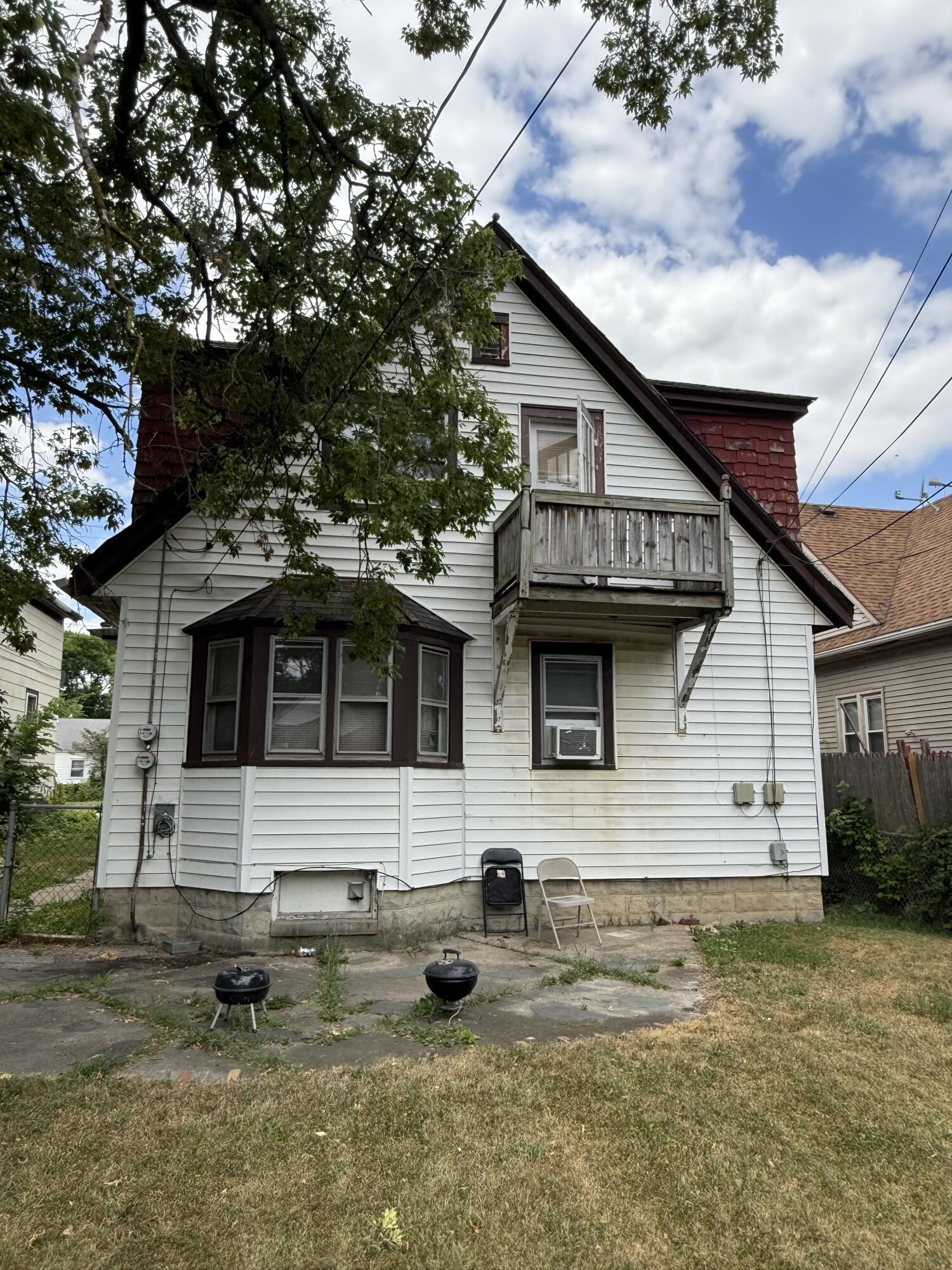 3850 N 39th St
