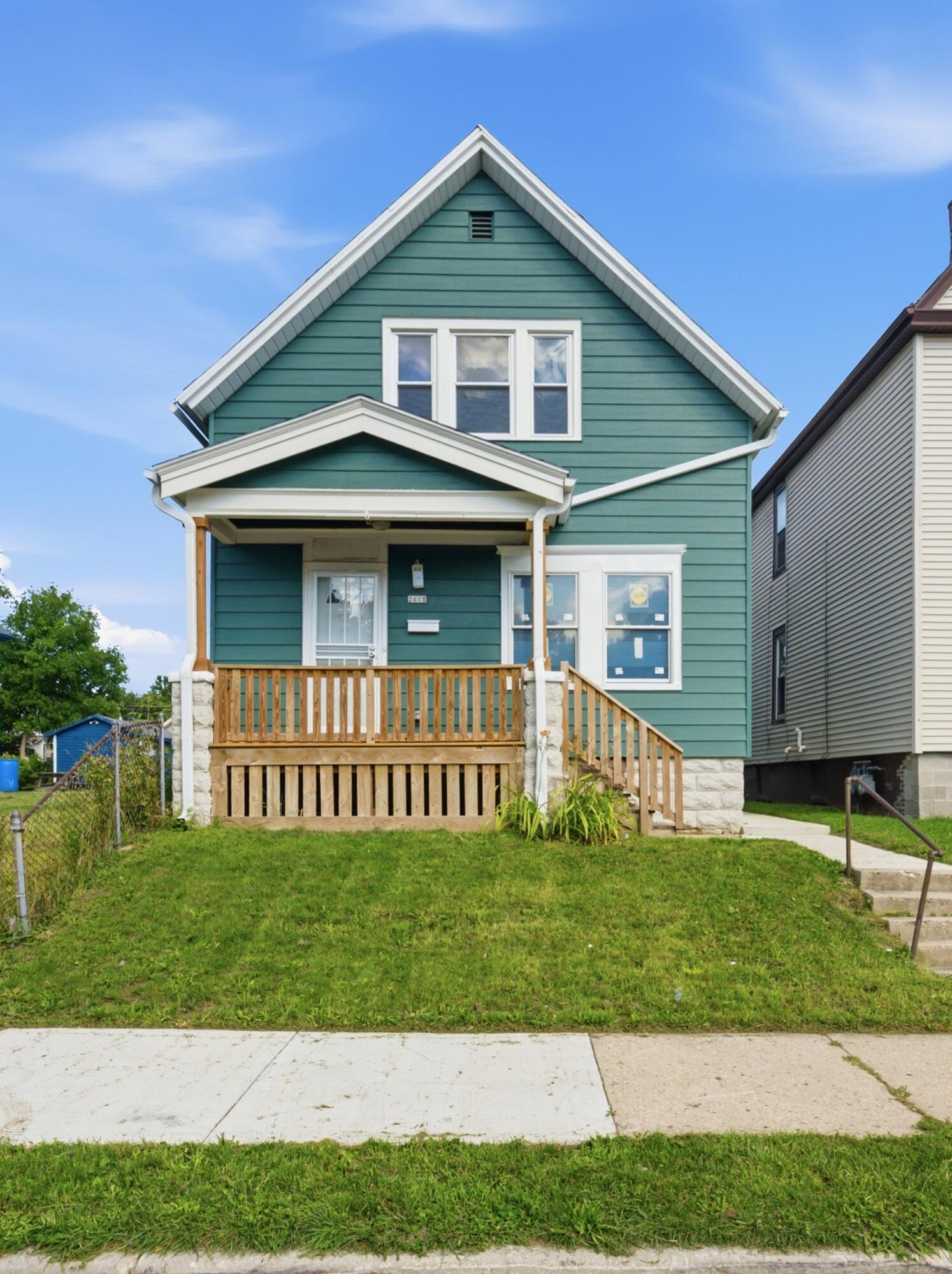 2618 N 24th Pl