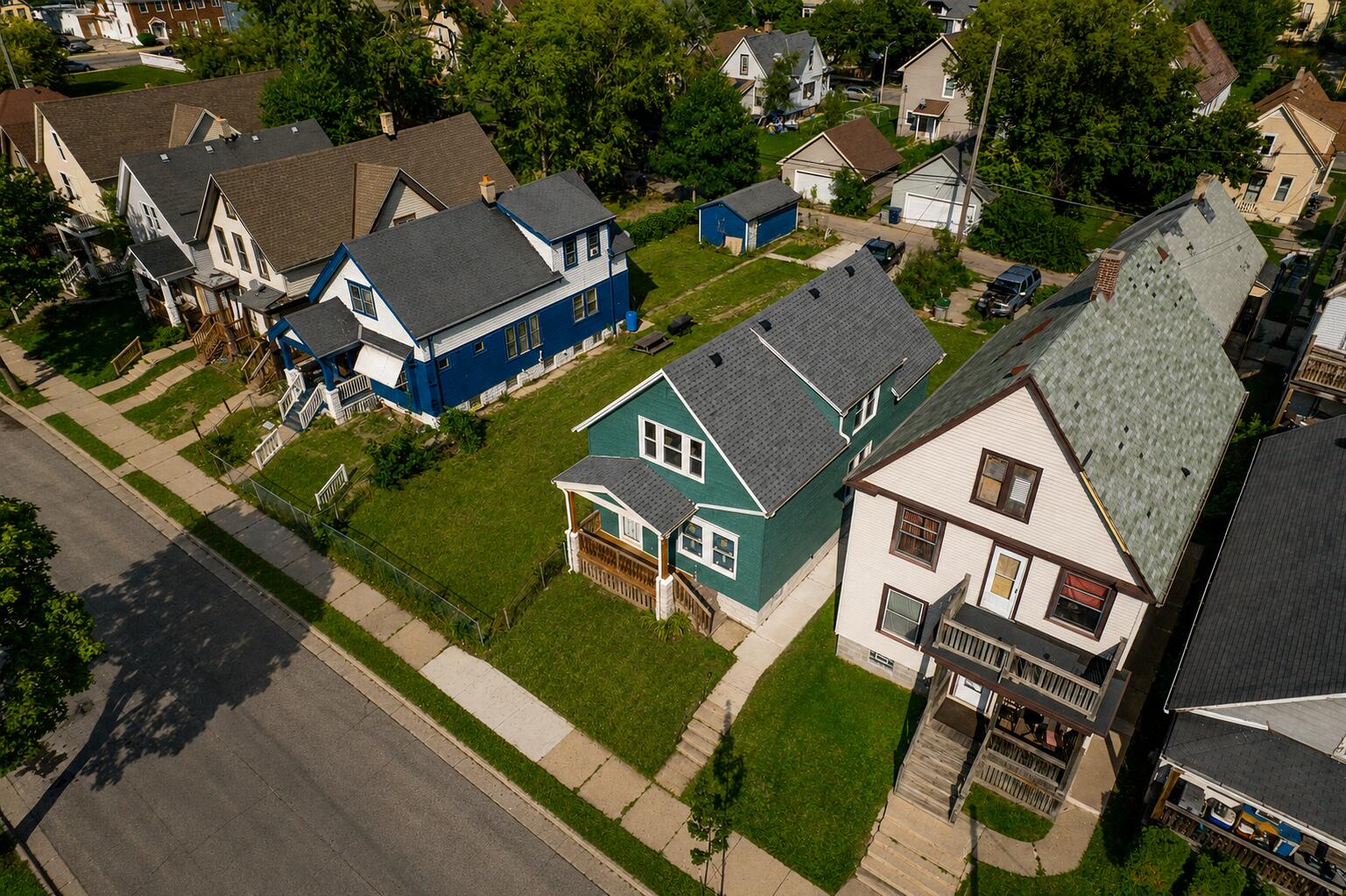 2618 N 24th Pl