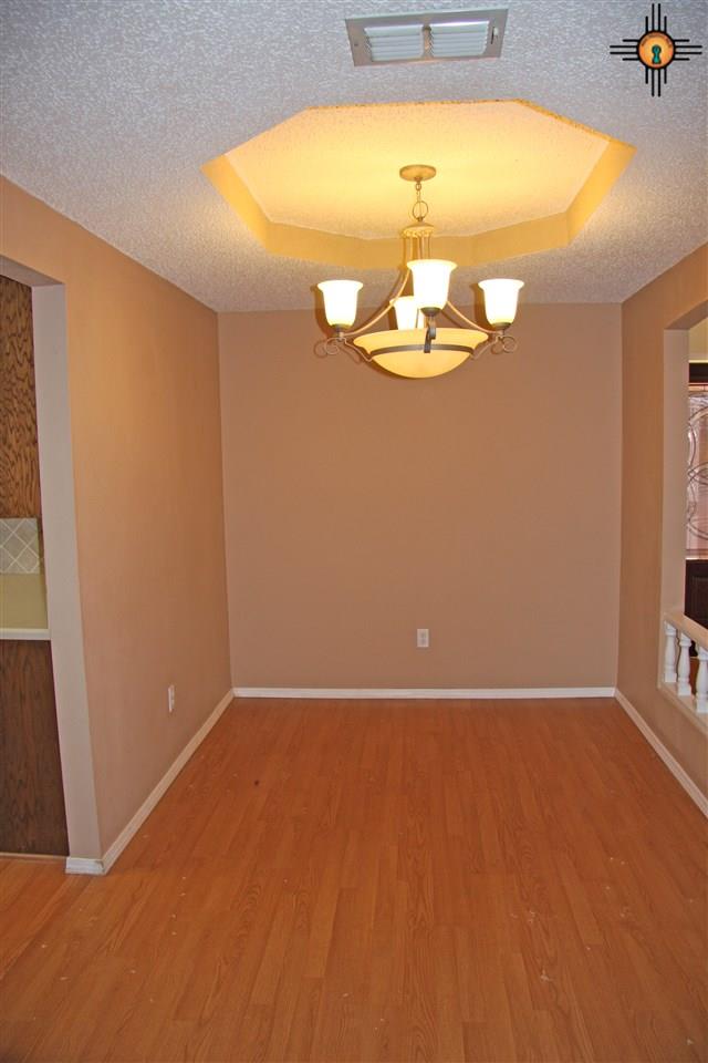 1756 Simmons
