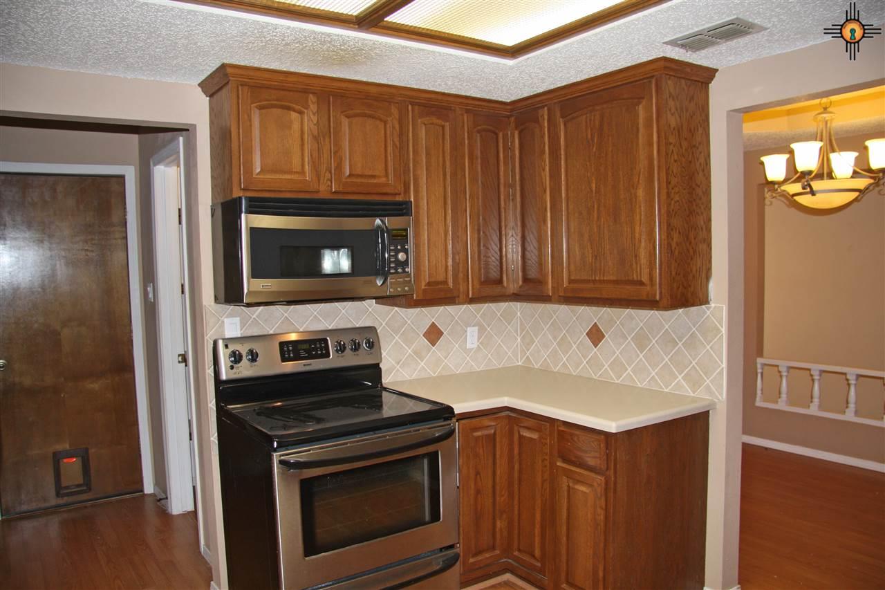 1756 Simmons