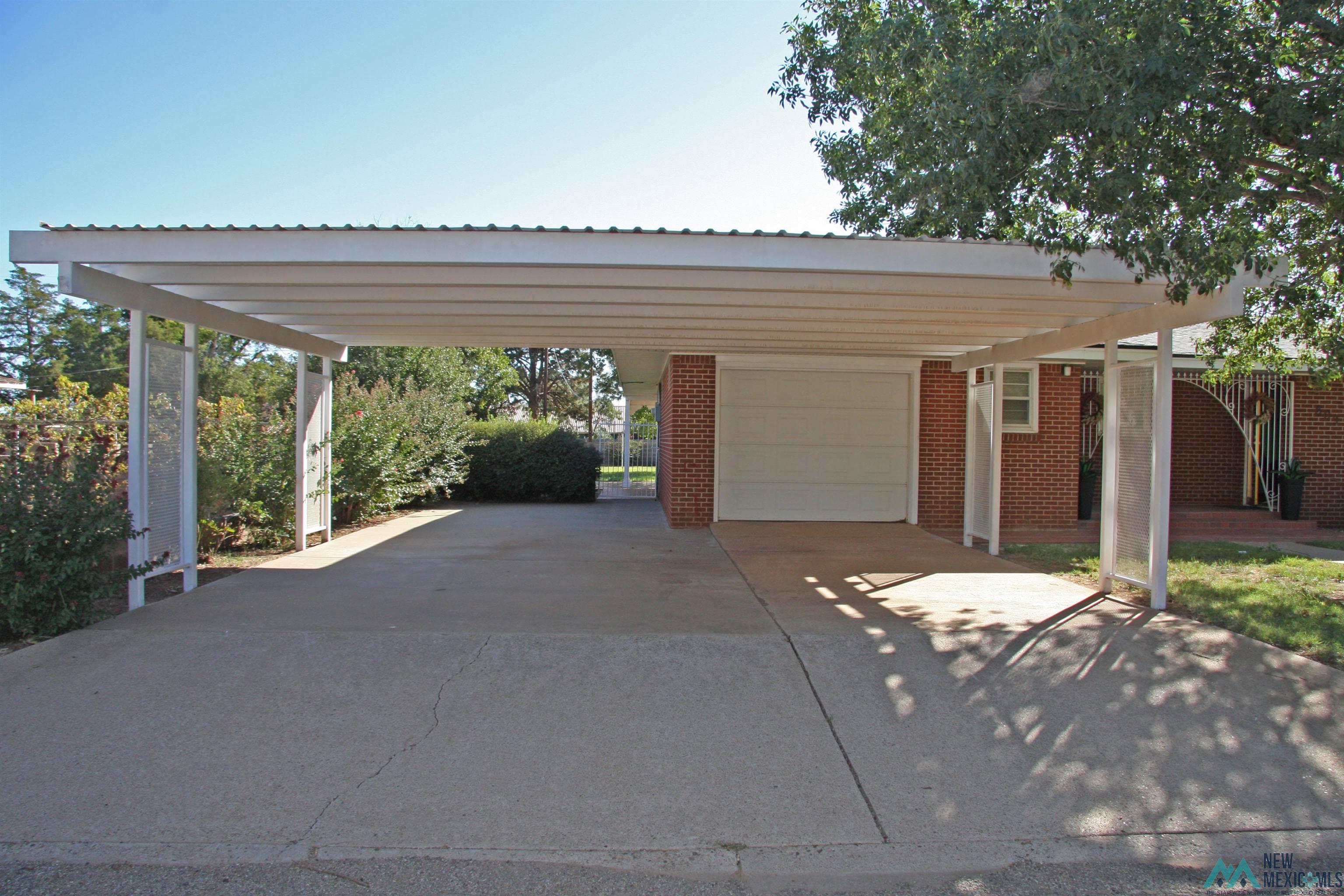 809 Second Street