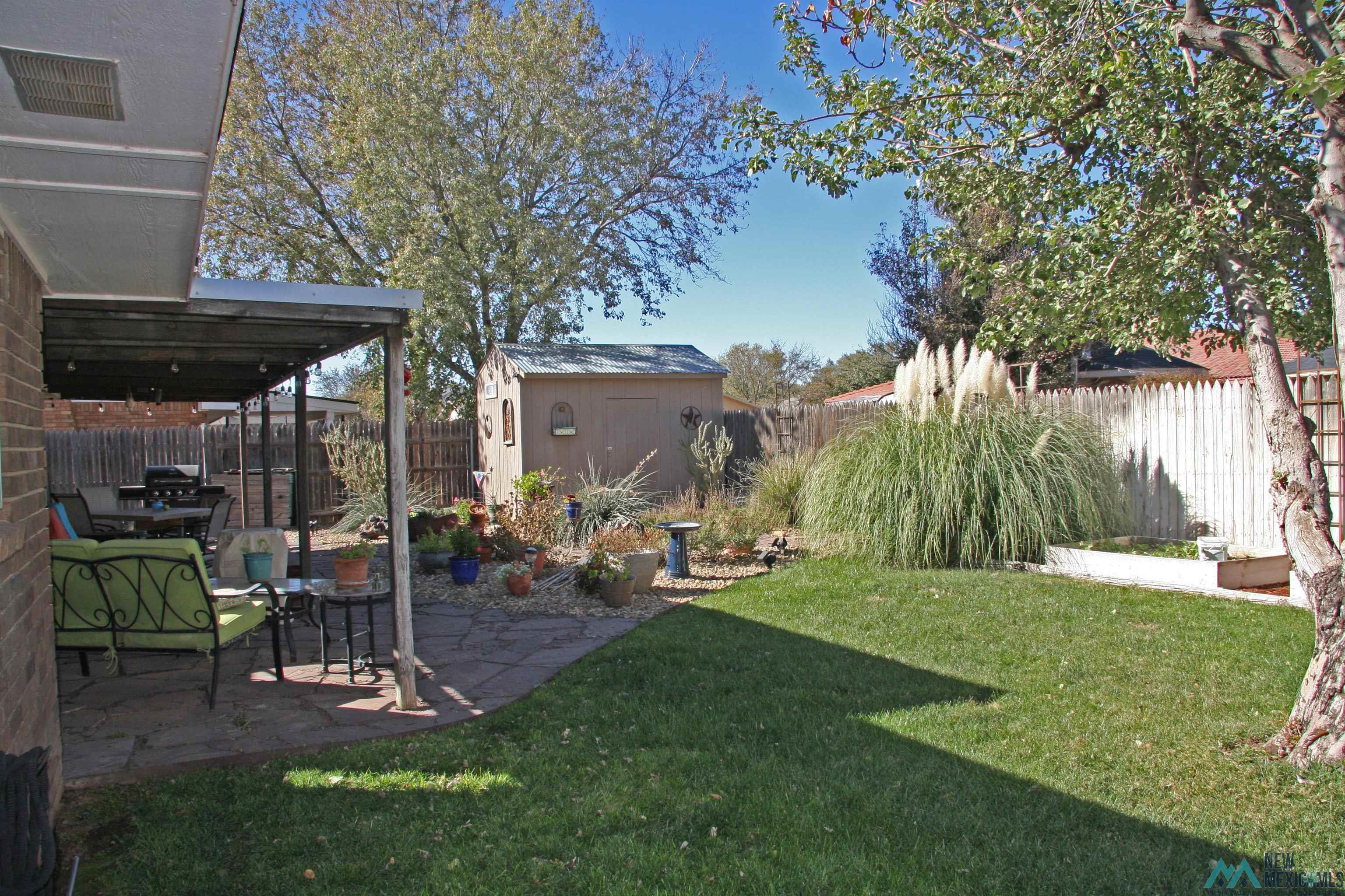 404 Chanticleer Place