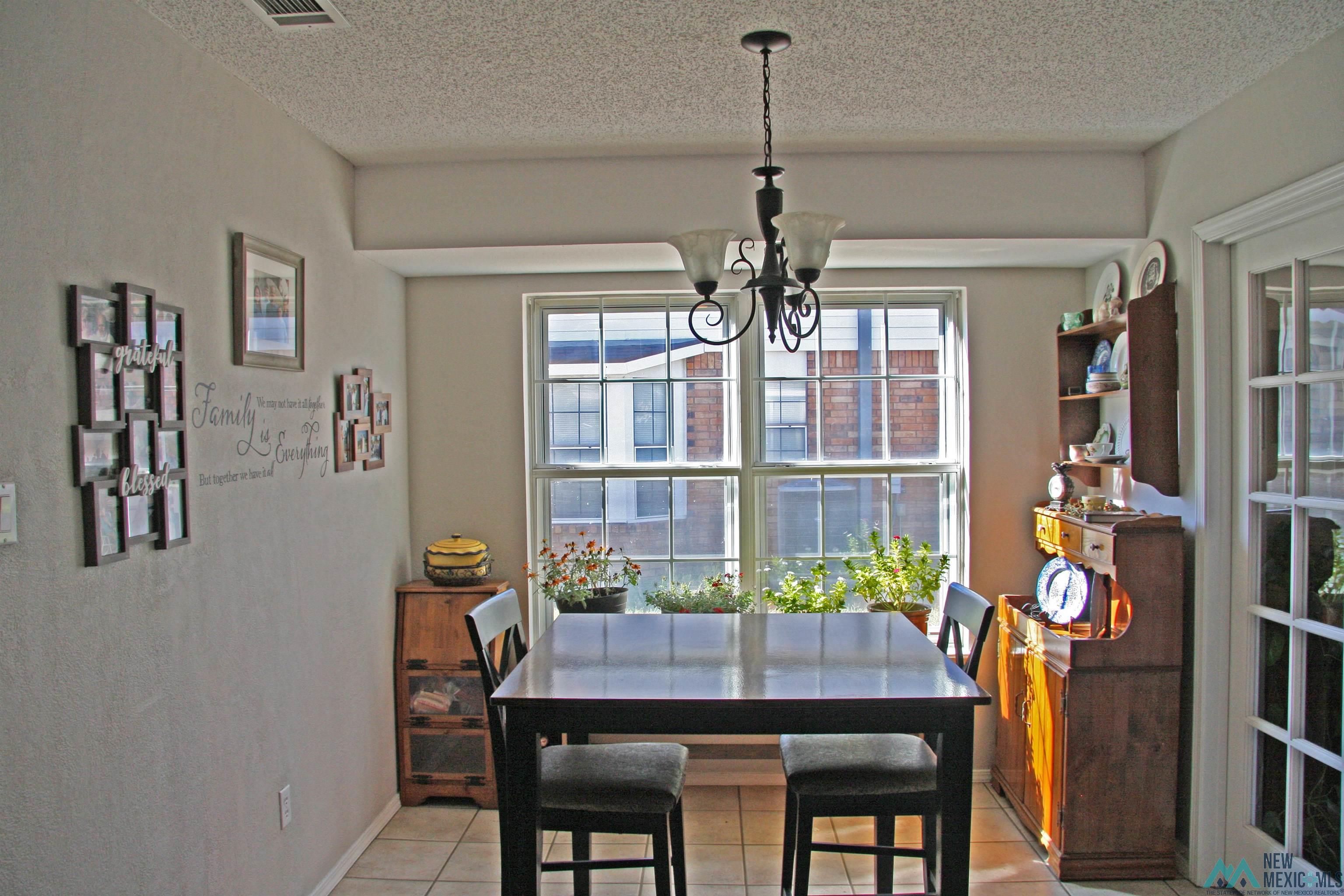 404 Chanticleer Place