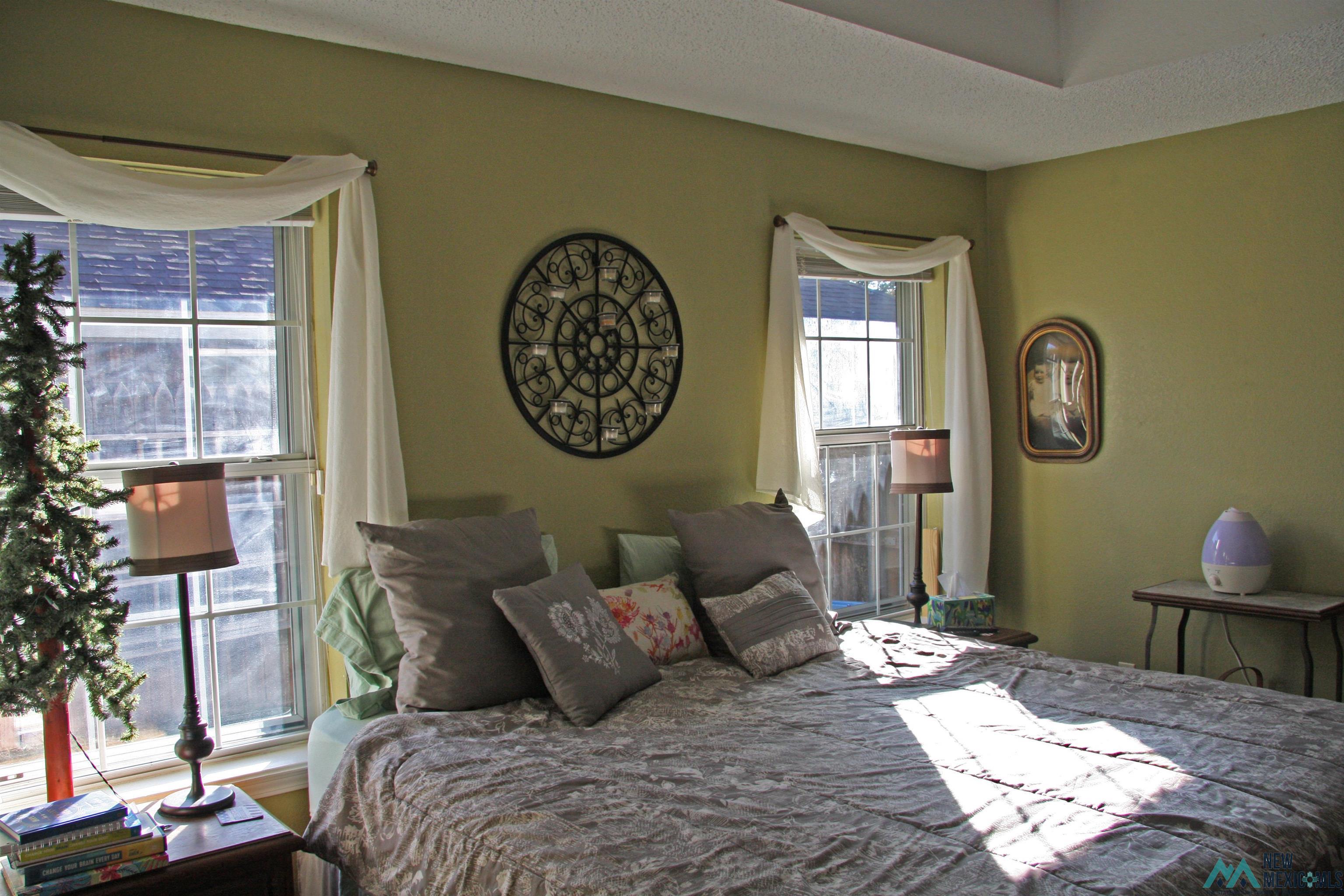 404 Chanticleer Place
