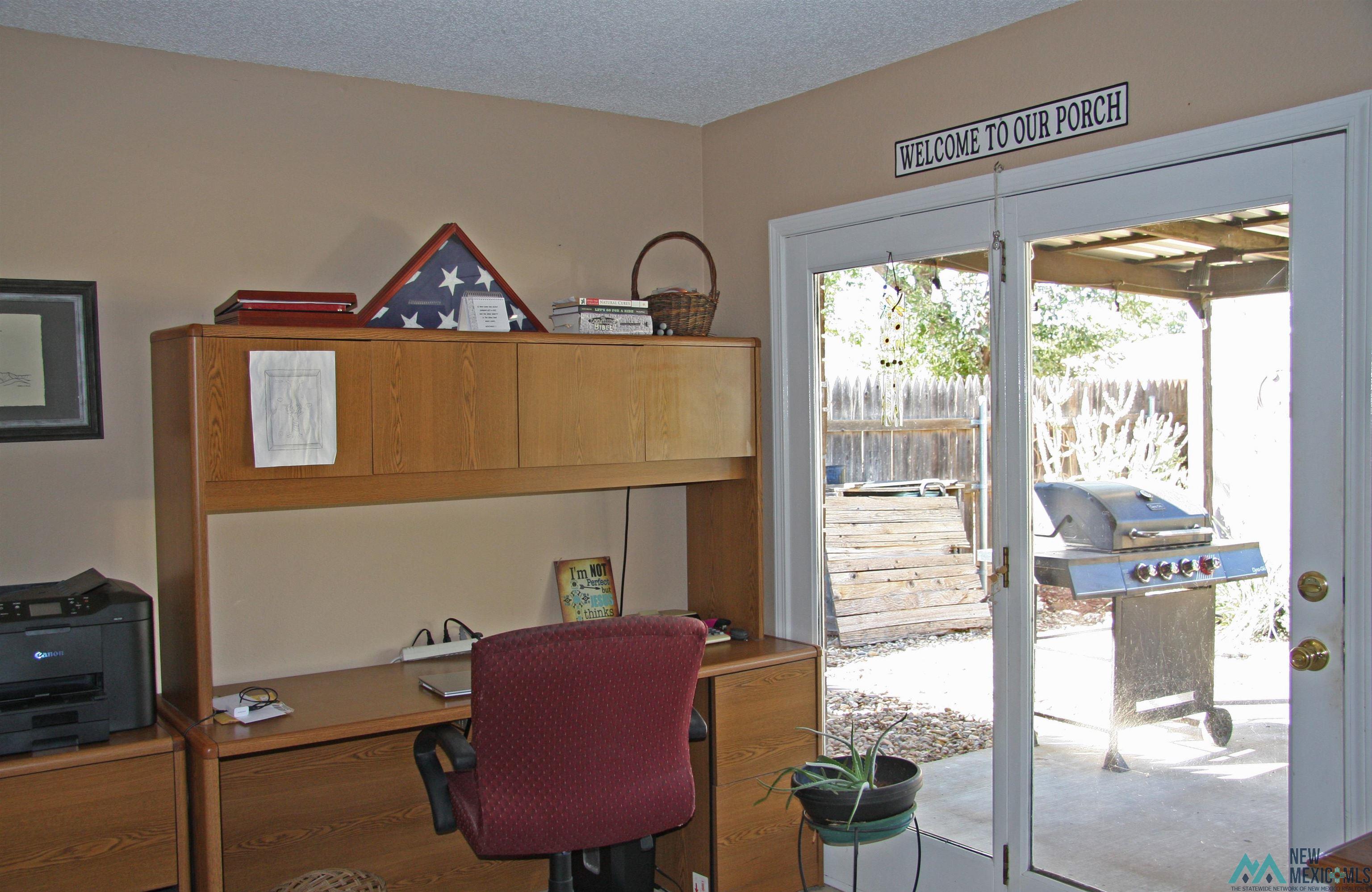 404 Chanticleer Place