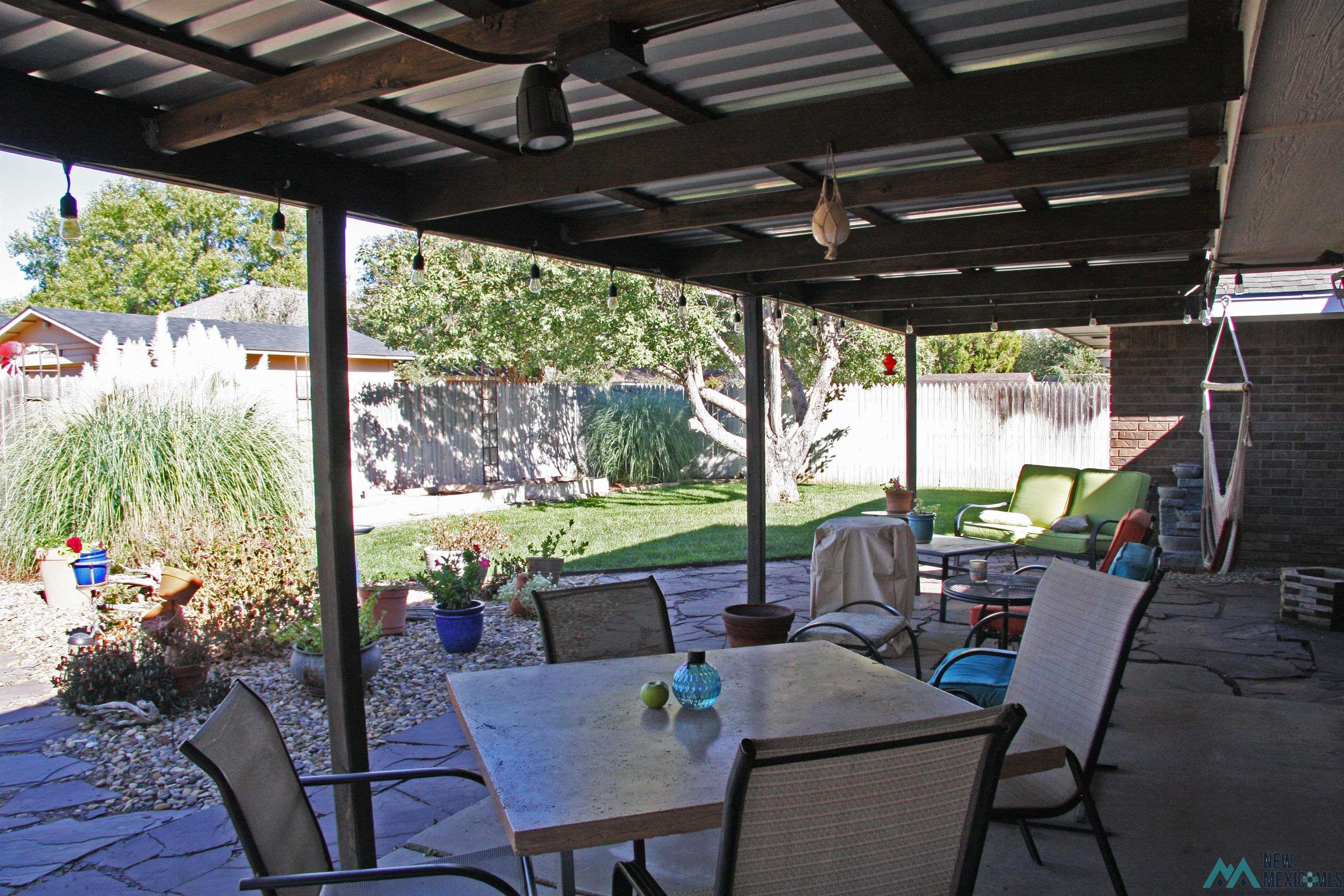404 Chanticleer Place