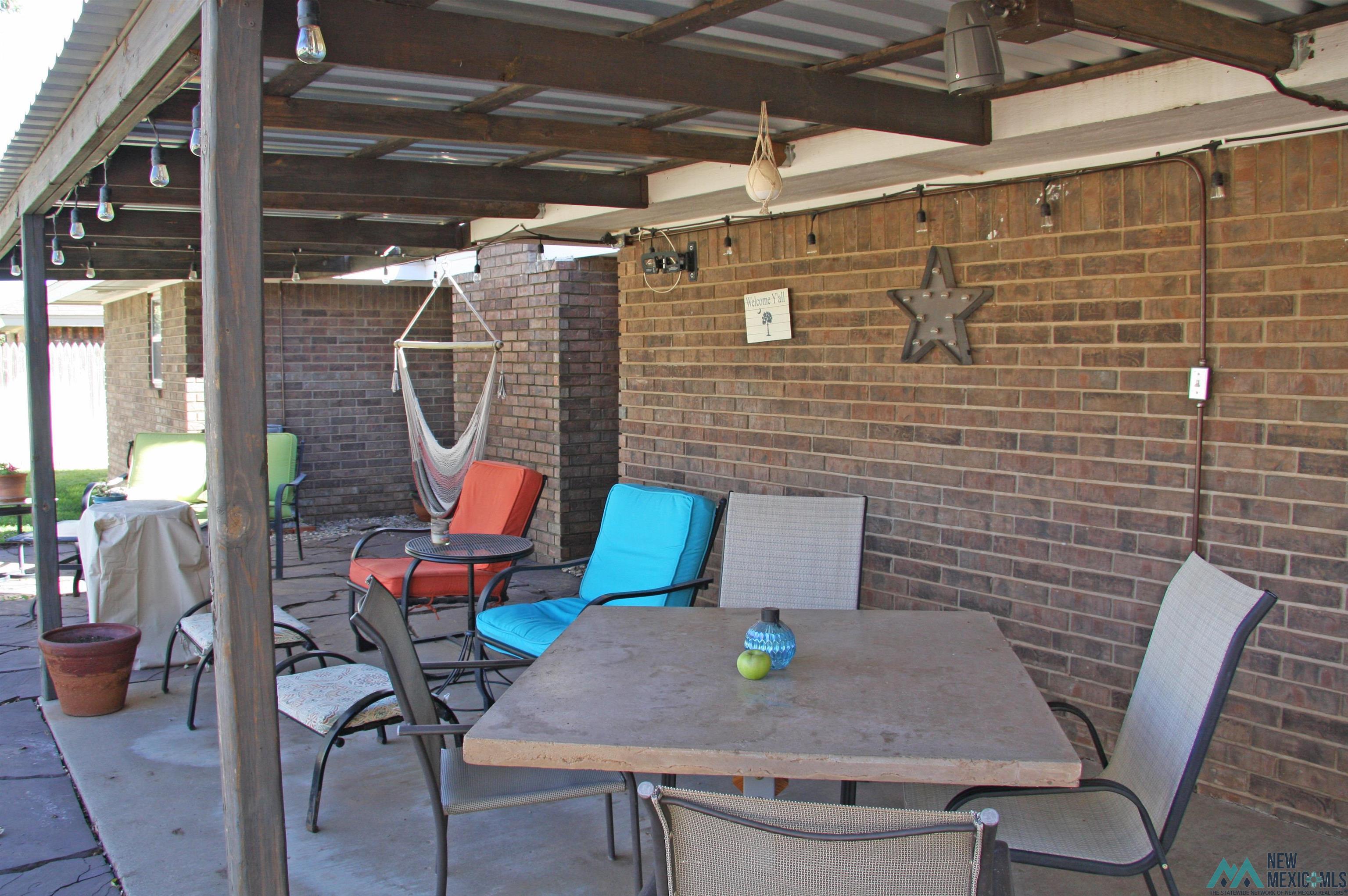 404 Chanticleer Place