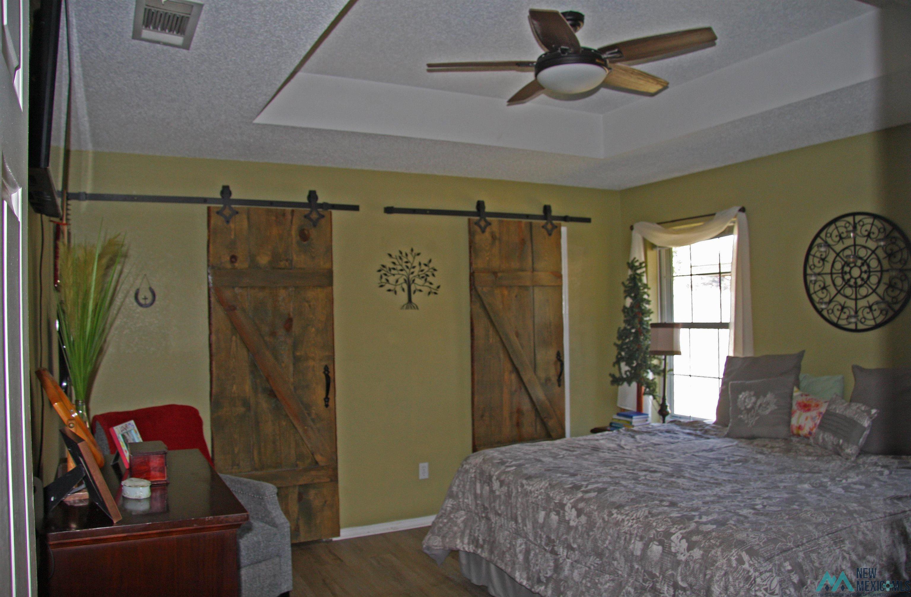 404 Chanticleer Place