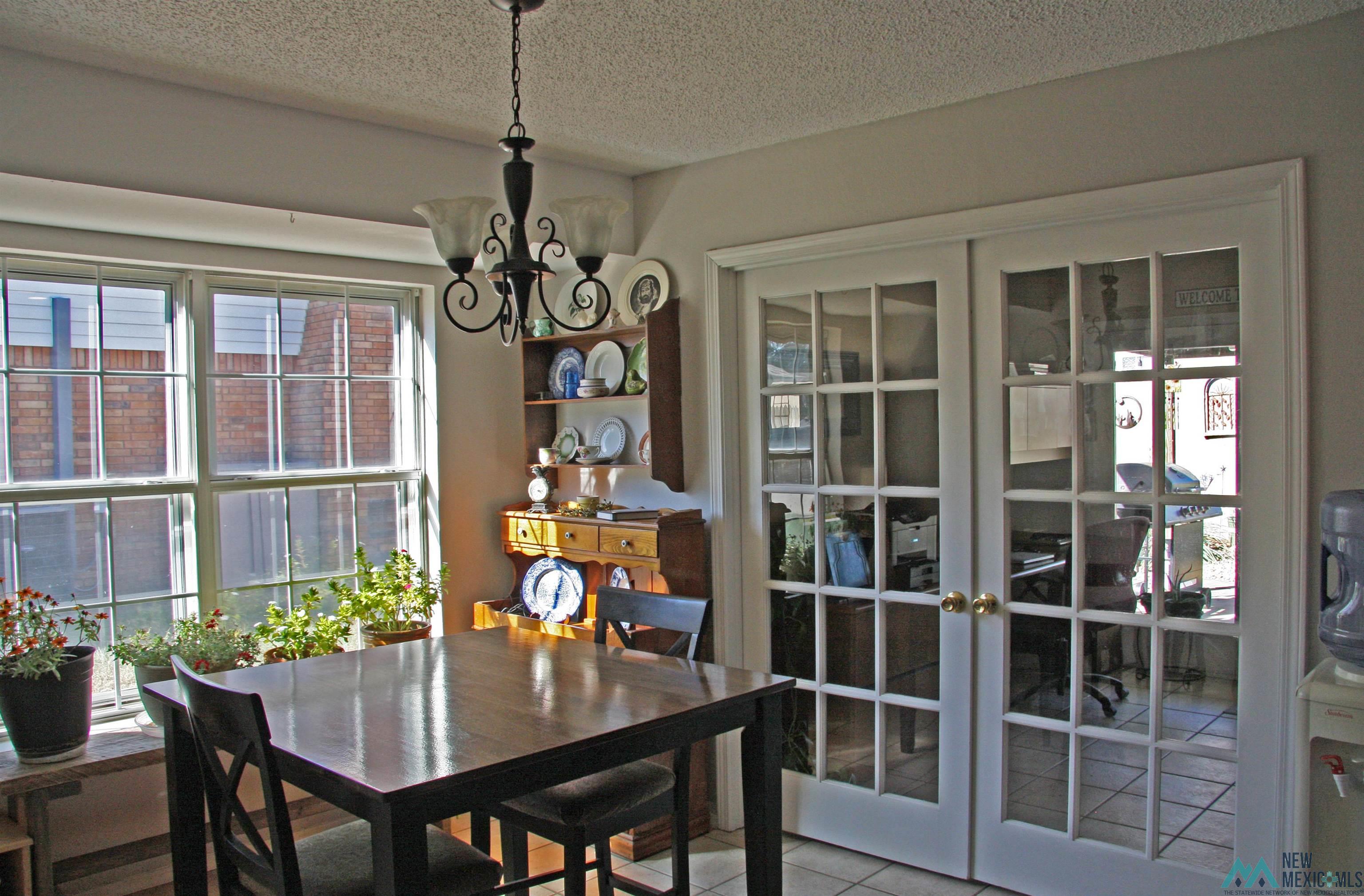 404 Chanticleer Place