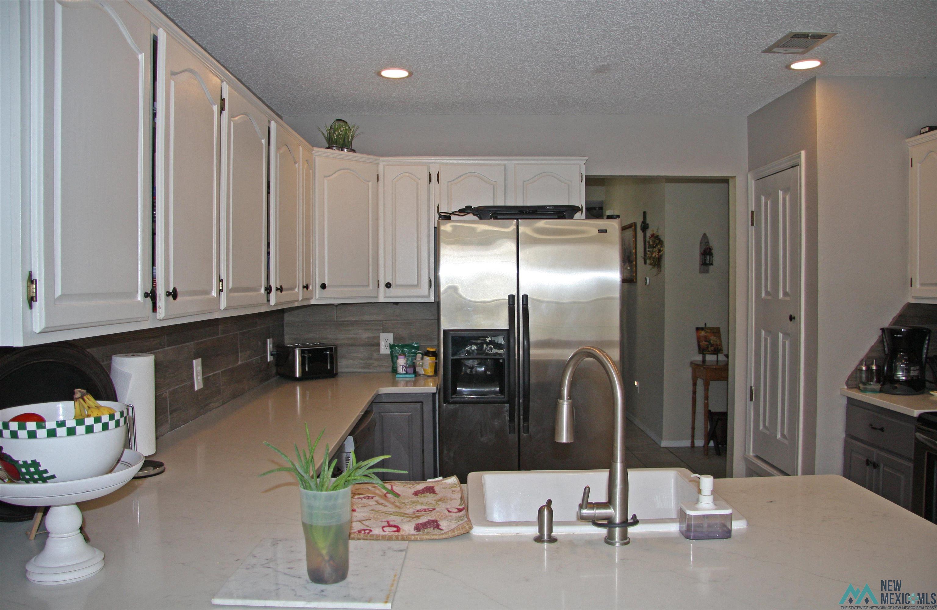 404 Chanticleer Place