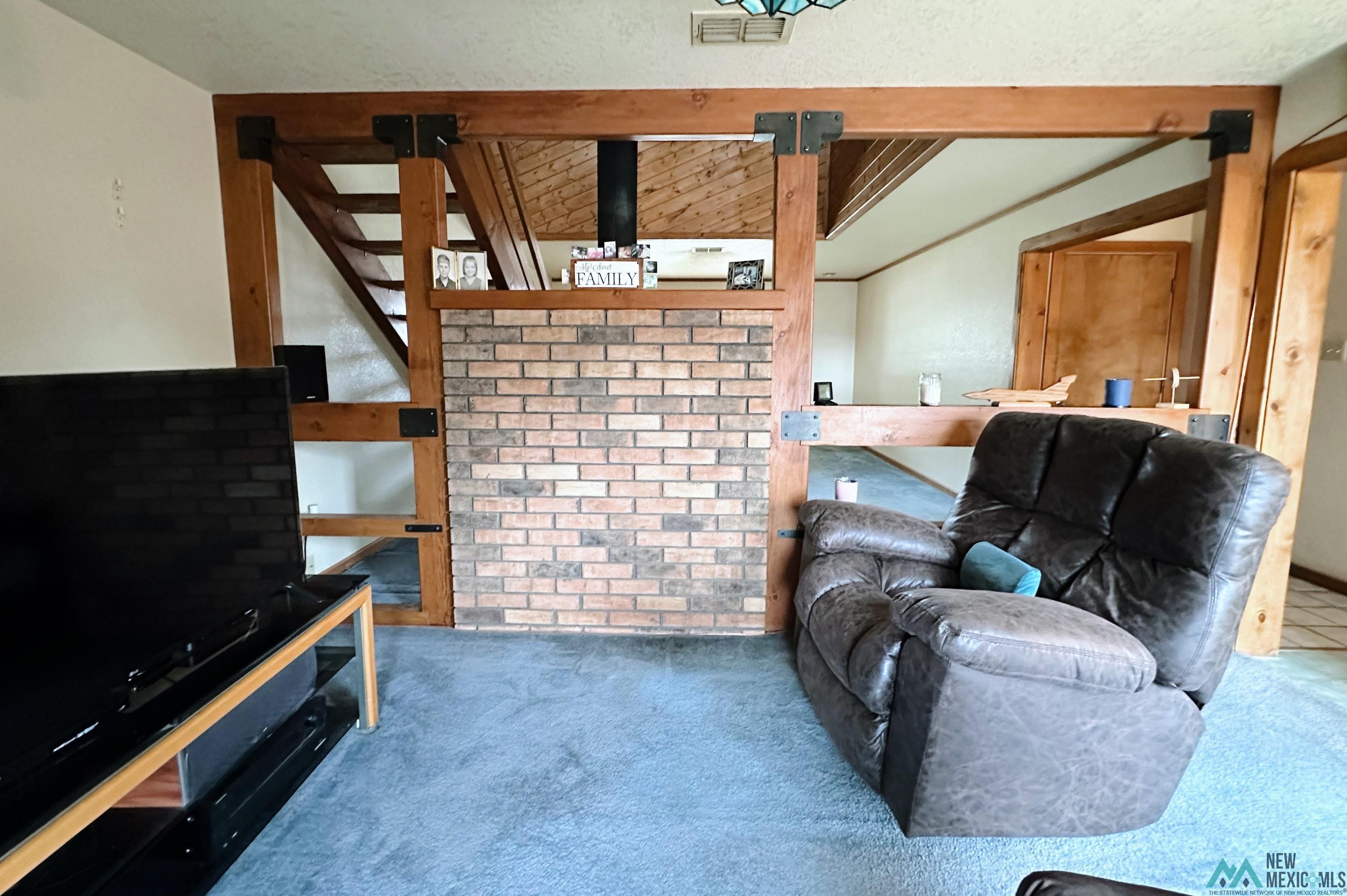 221 Chanticleer Place